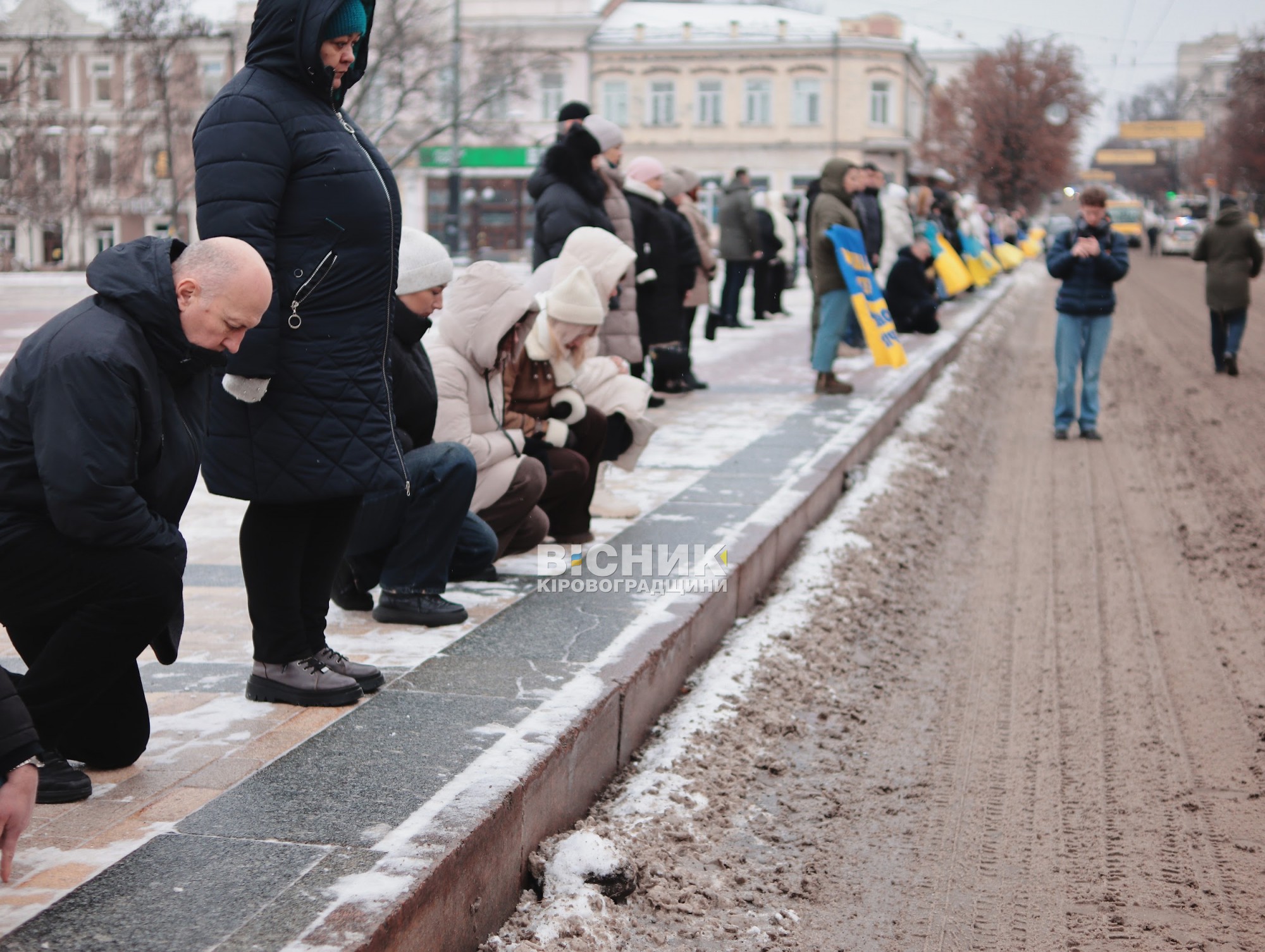 У Кропивницькому відбулася церемонія прощання з трьома захисниками