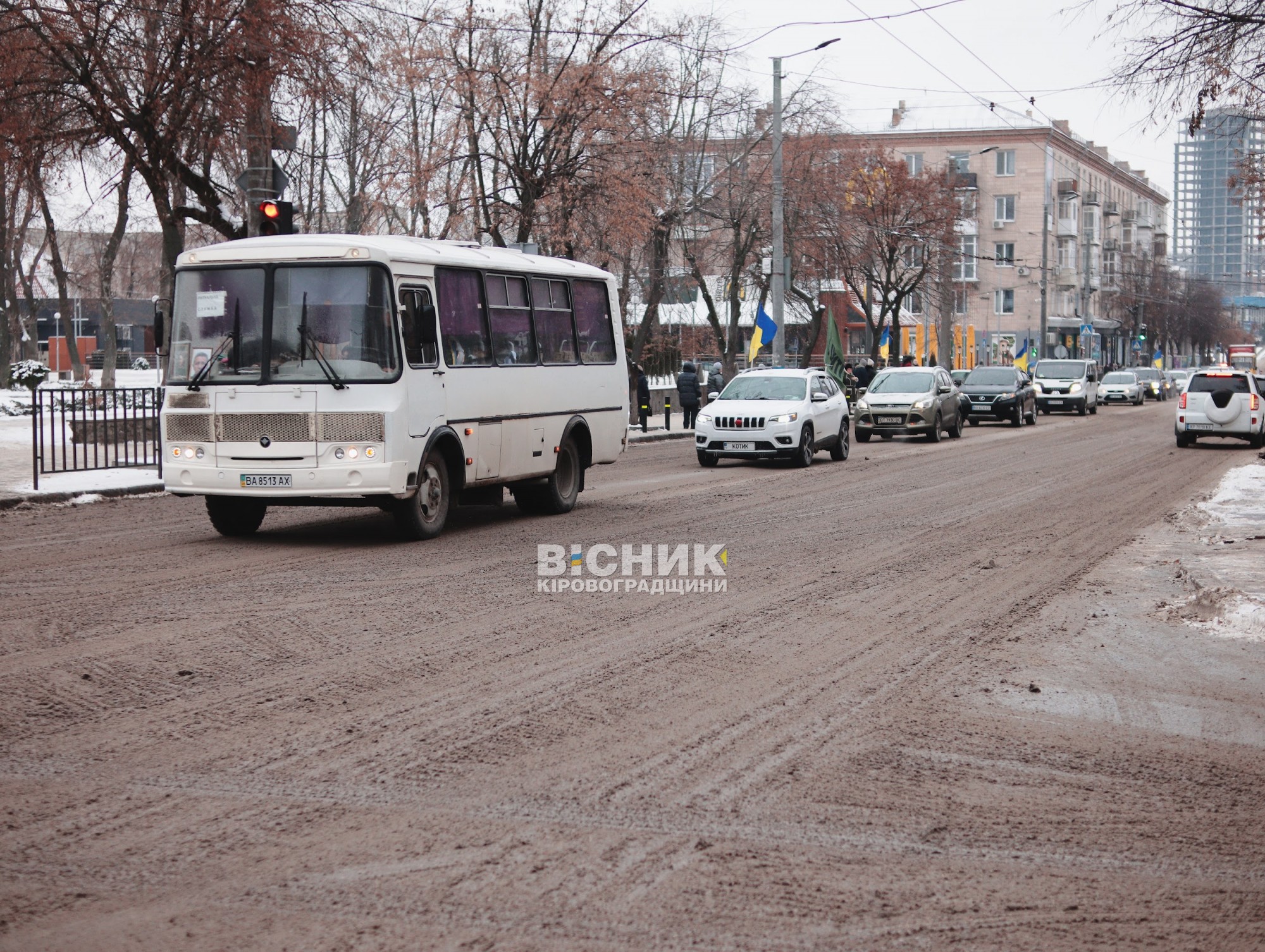 У Кропивницькому відбулася церемонія прощання з трьома захисниками