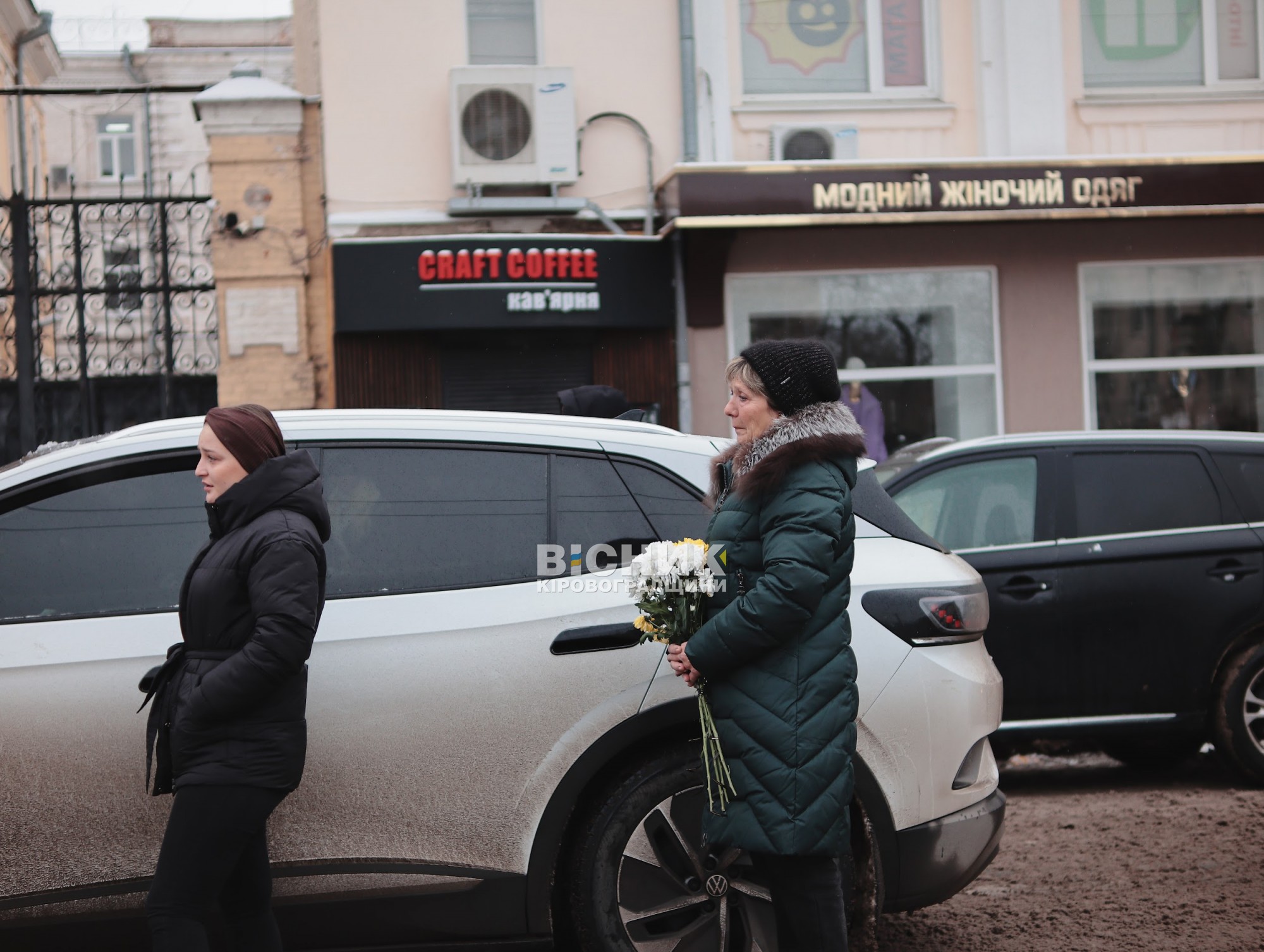 У Кропивницькому відбулася церемонія прощання з трьома захисниками