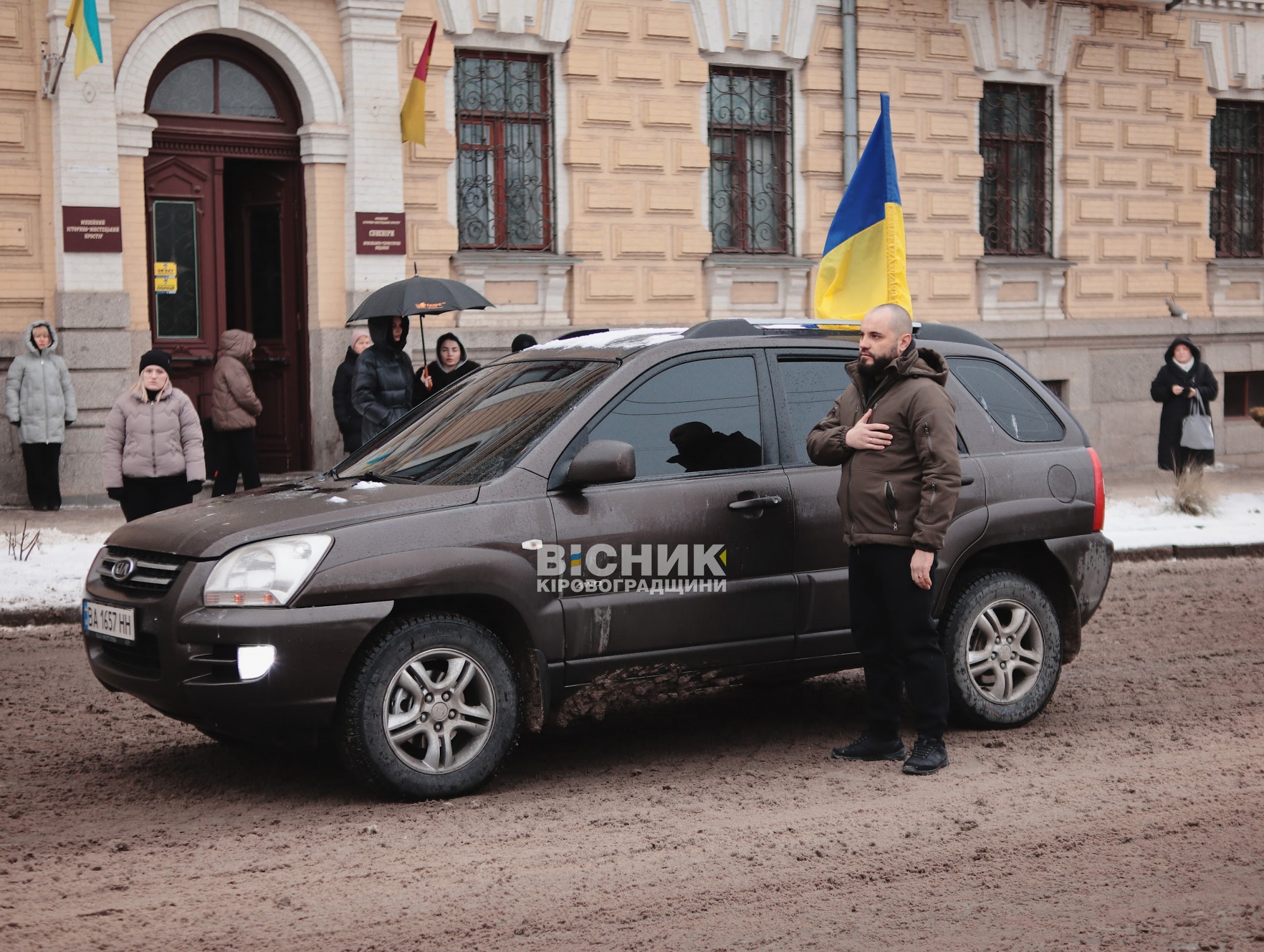 У Кропивницькому відбулася церемонія прощання з трьома захисниками