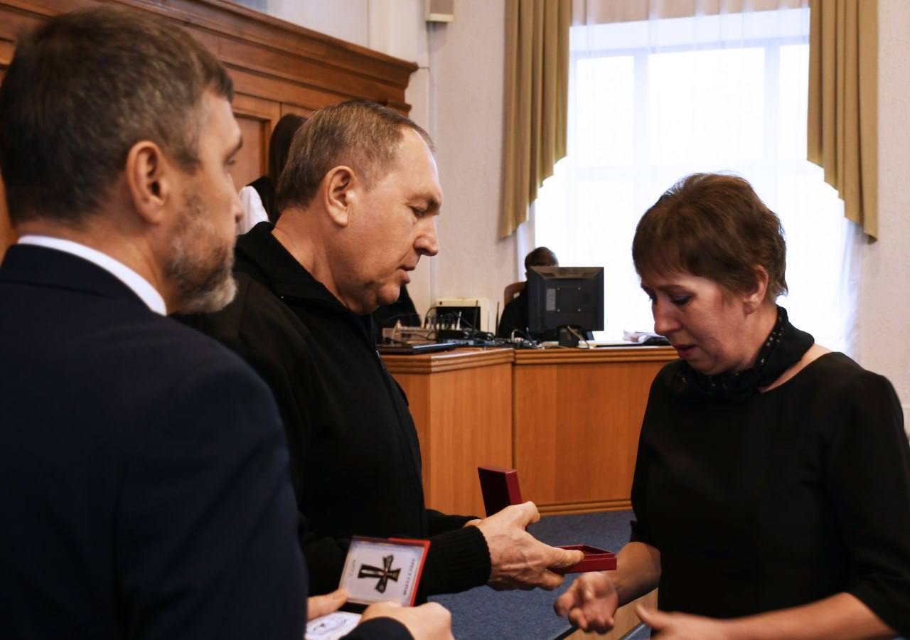 Родинам загиблих захисників з Кіровоградщини вручили державні нагороди