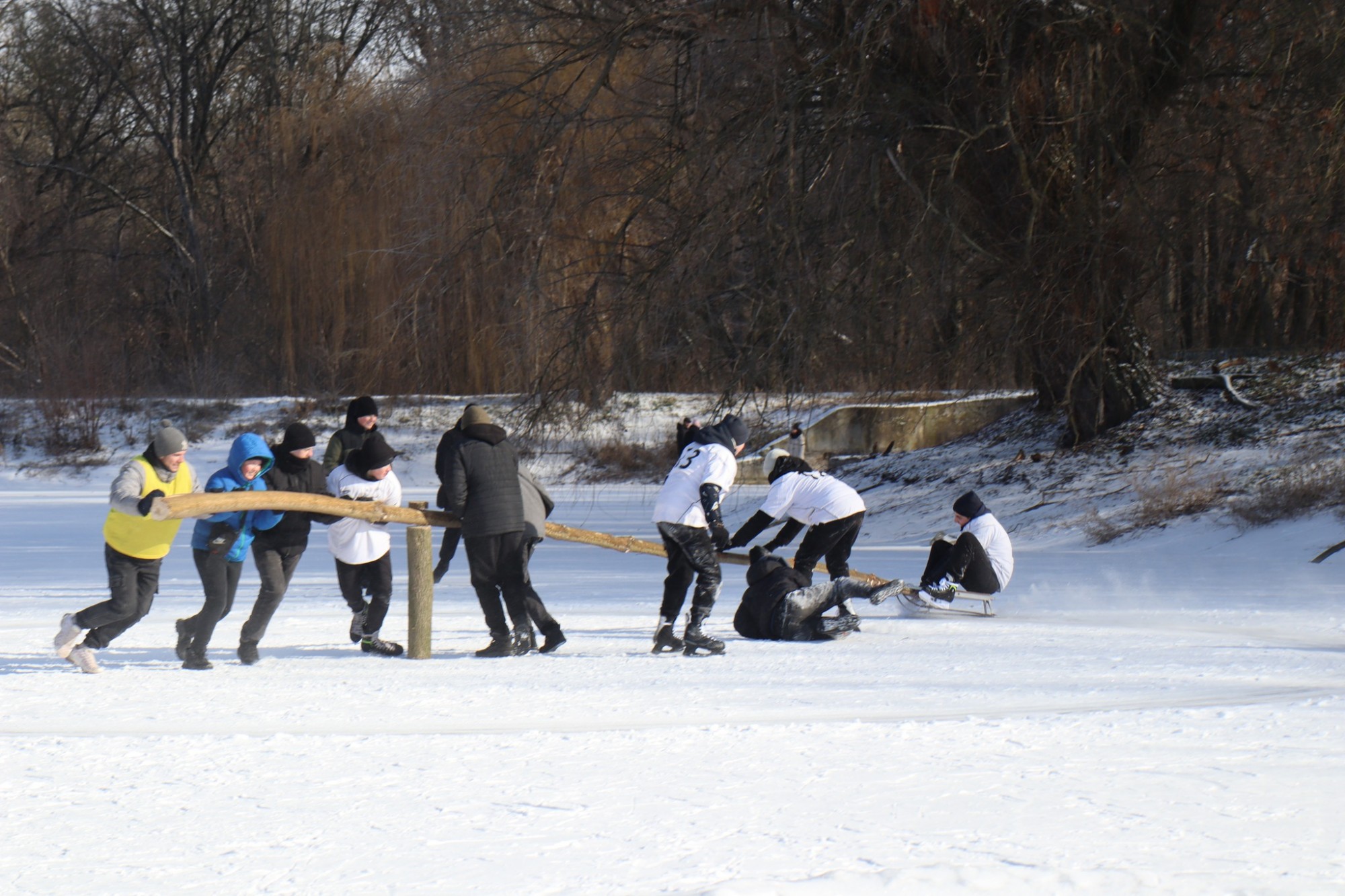 В Онуфріївці відбувся благодійний хокейний турнір