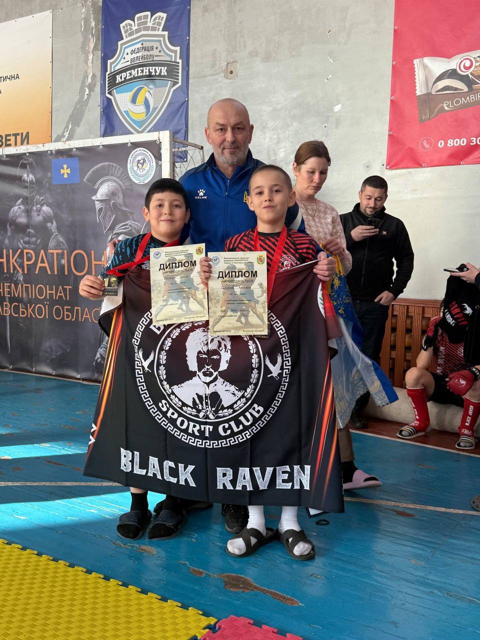 «Чорні ворони» підкорюють Полтавщину: тріумф олександрівських борців у Кременчуці