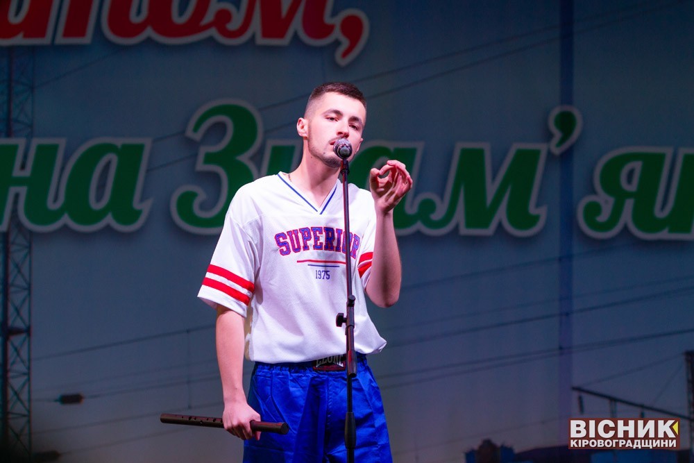 Співак KHAYAT родом зі Знам’янки — у фіналі Нацвідбору 2026 завдяки підтримці глядачів. Чи представить він Україну на Євробаченні?