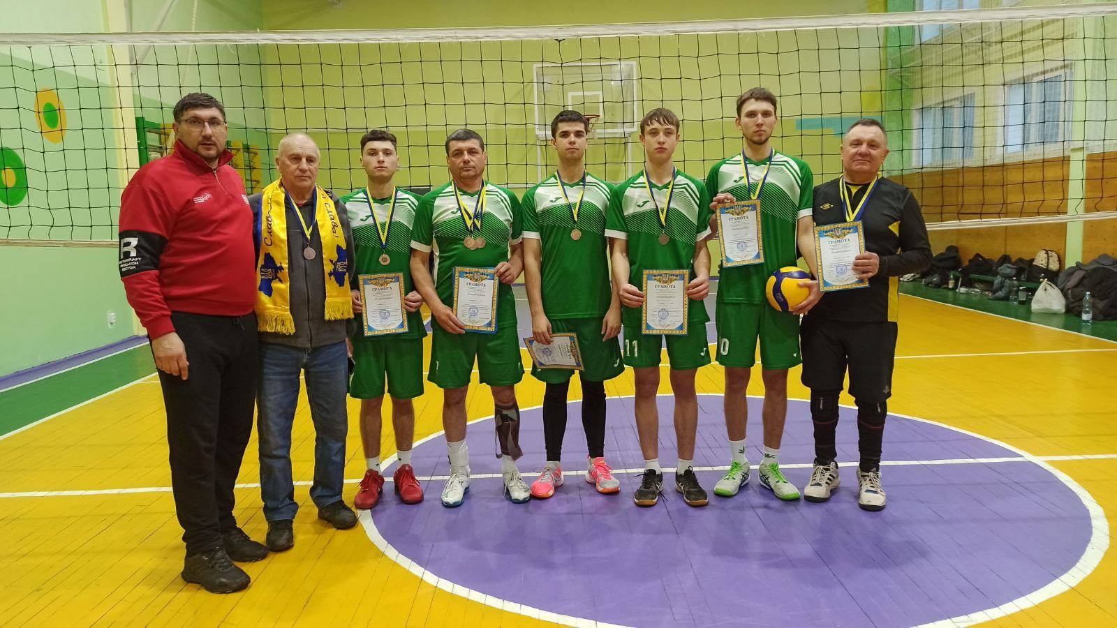 Обласні спортивні ігри серед громад області стартували з чоловічого волейболу