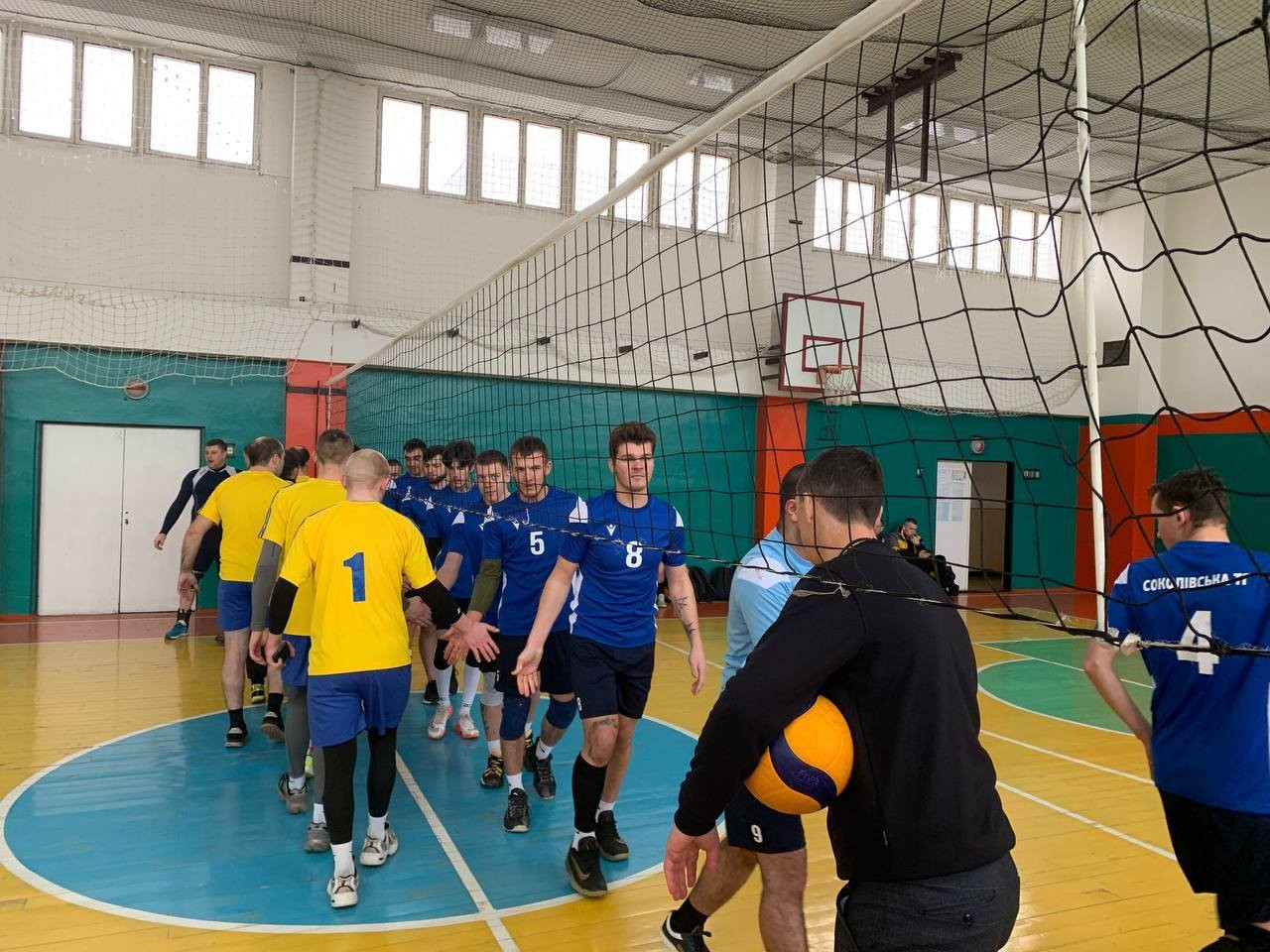 Обласні спортивні ігри серед громад області стартували з чоловічого волейболу