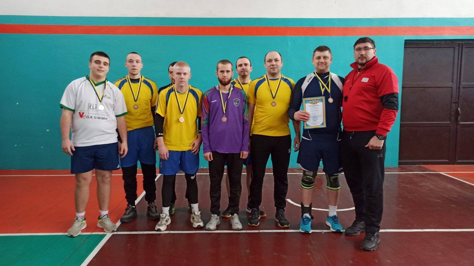 Обласні спортивні ігри серед громад області стартували з чоловічого волейболу