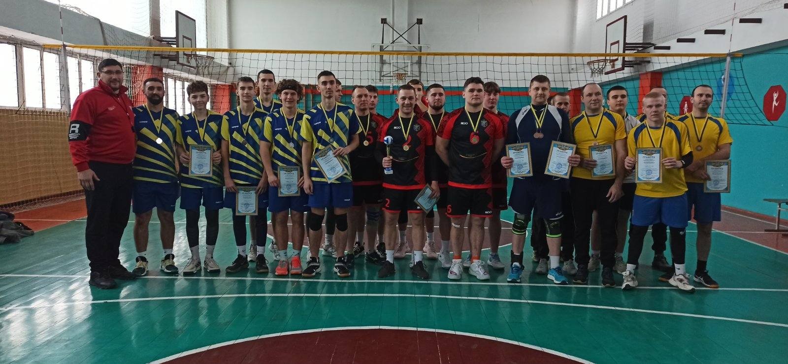 Обласні спортивні ігри серед громад області стартували з чоловічого волейболу