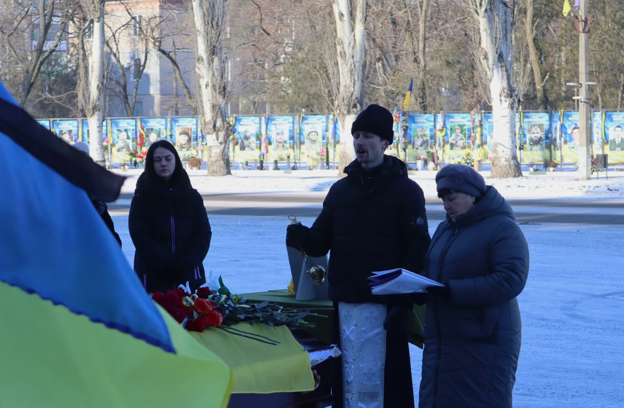 Світловодськ провів в останню дорогу полеглого захисника України Сергія Капітана