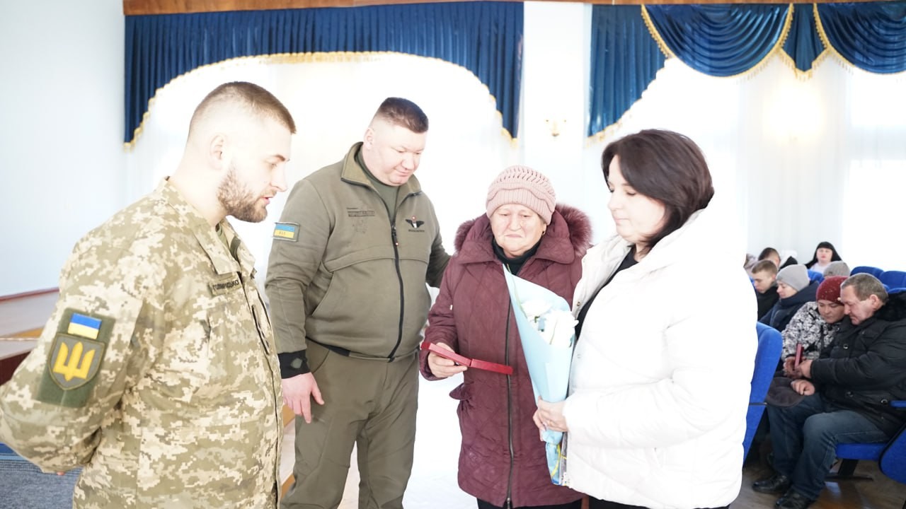 На Кіровоградщині вручили державні нагороди родинам загиблих захисників