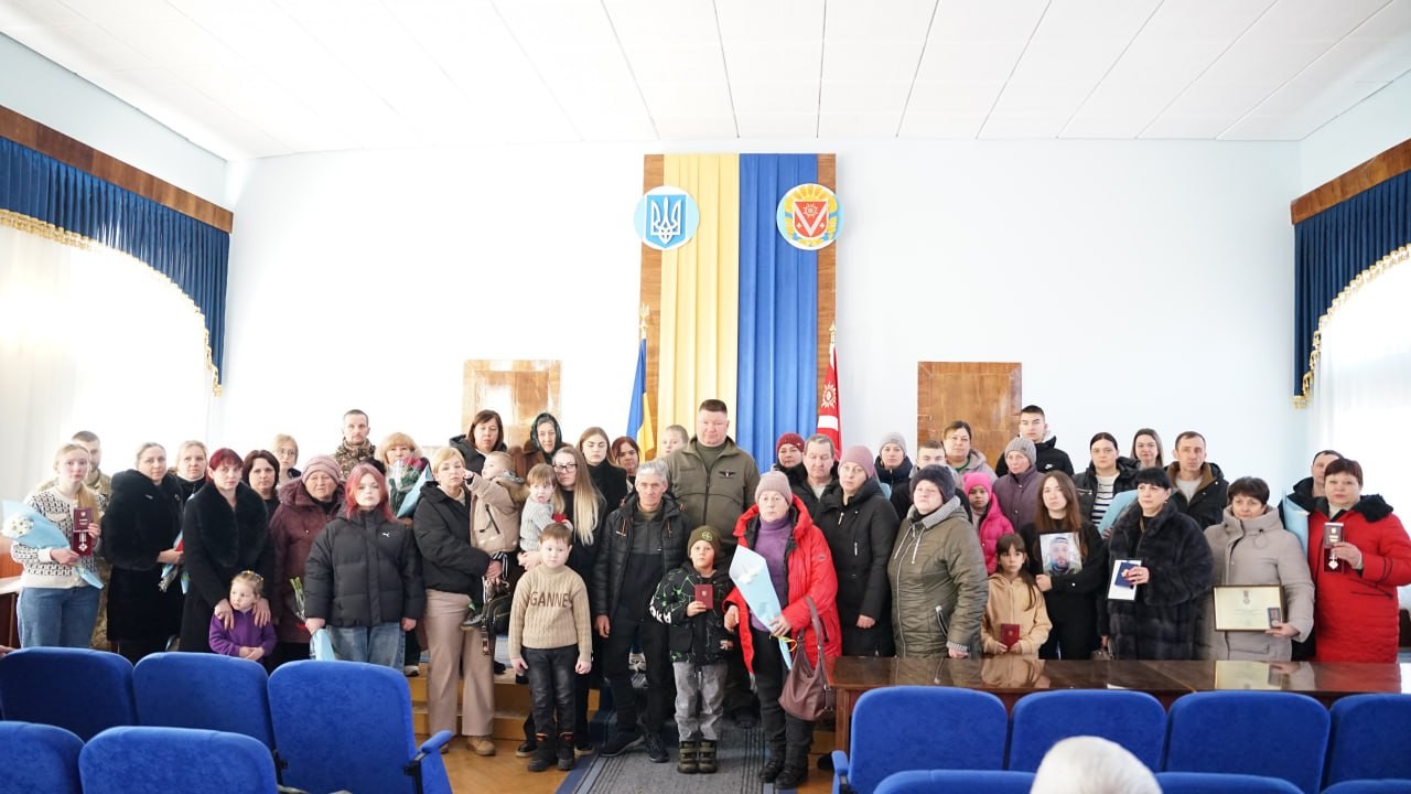 На Кіровоградщині вручили державні нагороди родинам загиблих захисників