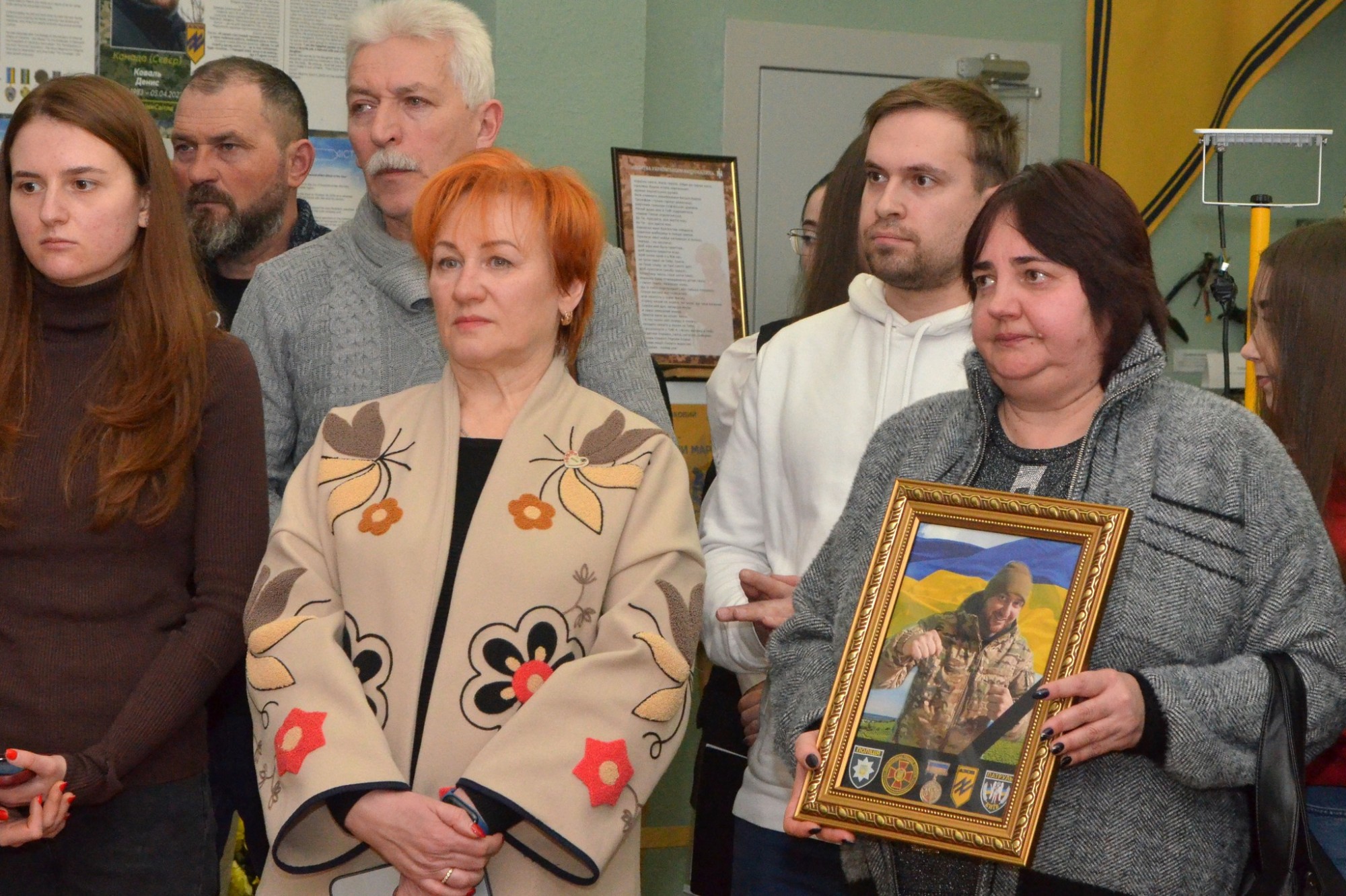 У Кропивницькому відкрили меморіальну виставку «Азов. Янголи Маріуполя» У Кропивницькому відкрили меморіальну виставку «Азов. Янголи Маріуполя»