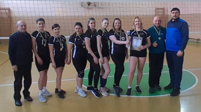 Обласні спортивні ігри серед громад області: у класичний волейбол грали жінки
