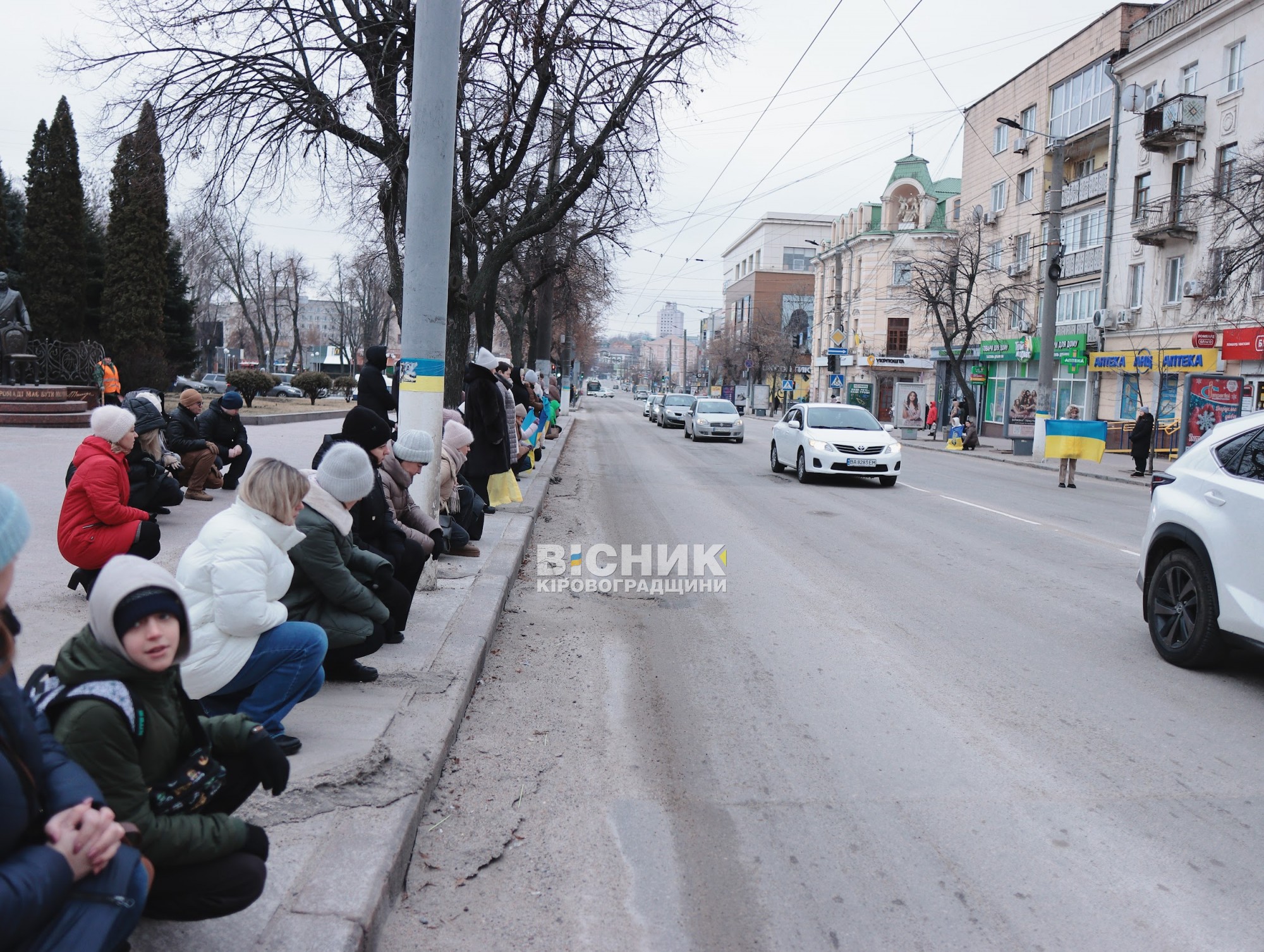 У Кропивницькому попрощалися із двома військовослужбовцями