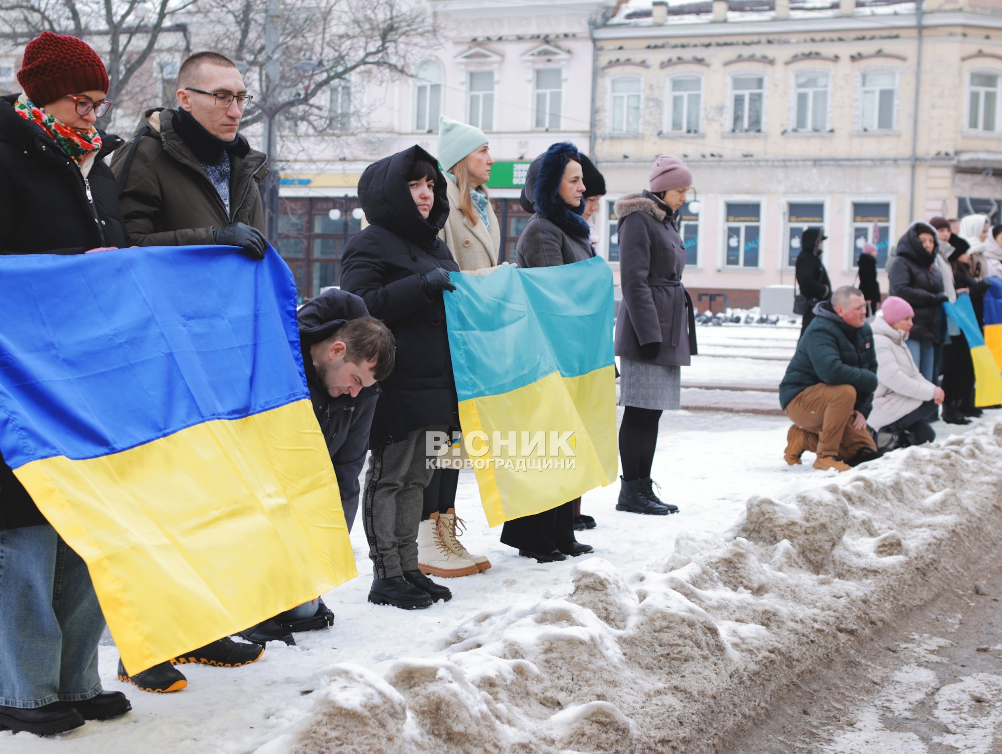 У Кропивницькому відбулася церемонія прощання з чотирма полеглими воїнами