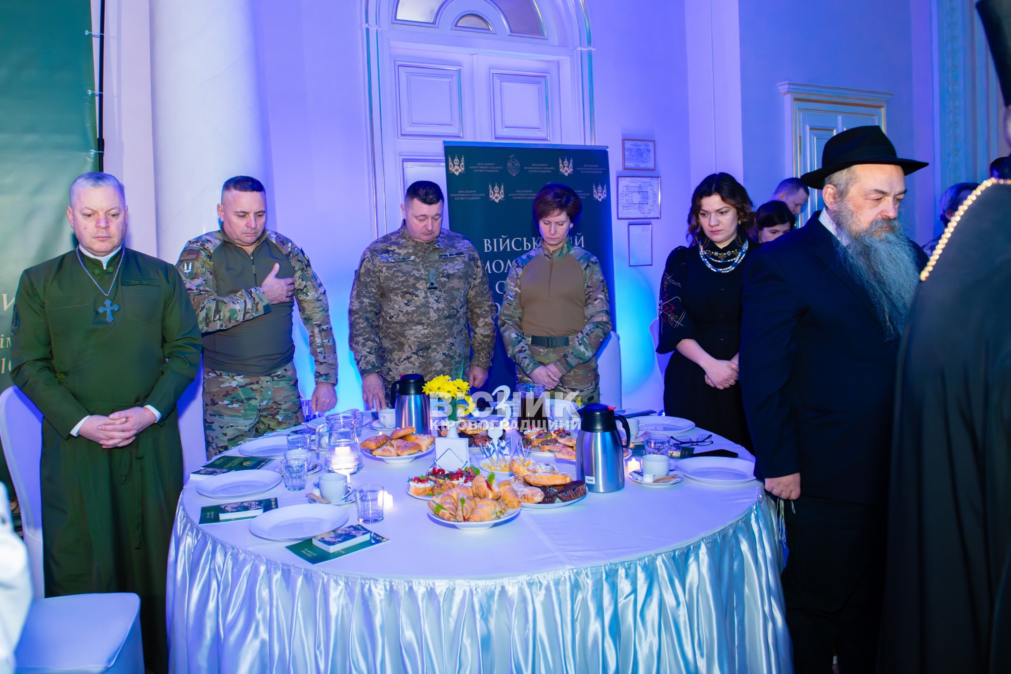 На Кіровоградщині відбувся перший військовий Молитовний сніданок На Кіровоградщині відбувся перший військовий Молитовний сніданок