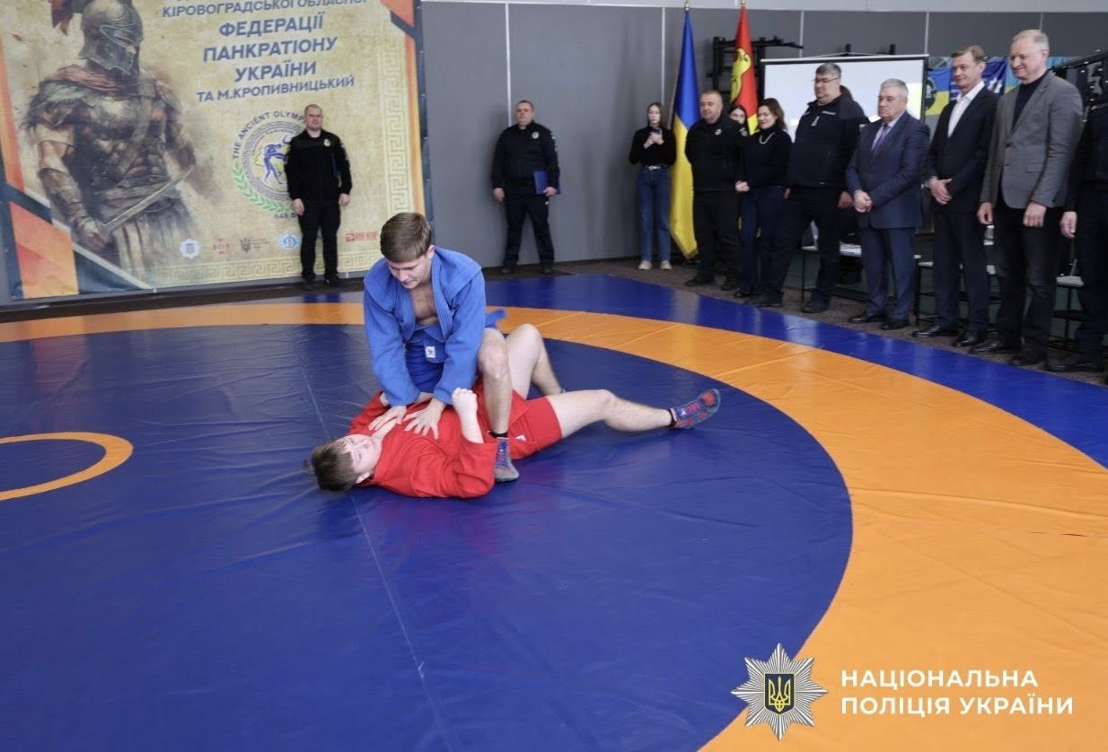 На Кіровоградщині відкрили спортивно-тренувальний комплекс для правоохоронців На Кіровоградщині відкрили спортивно-тренувальний комплекс для правоохоронців