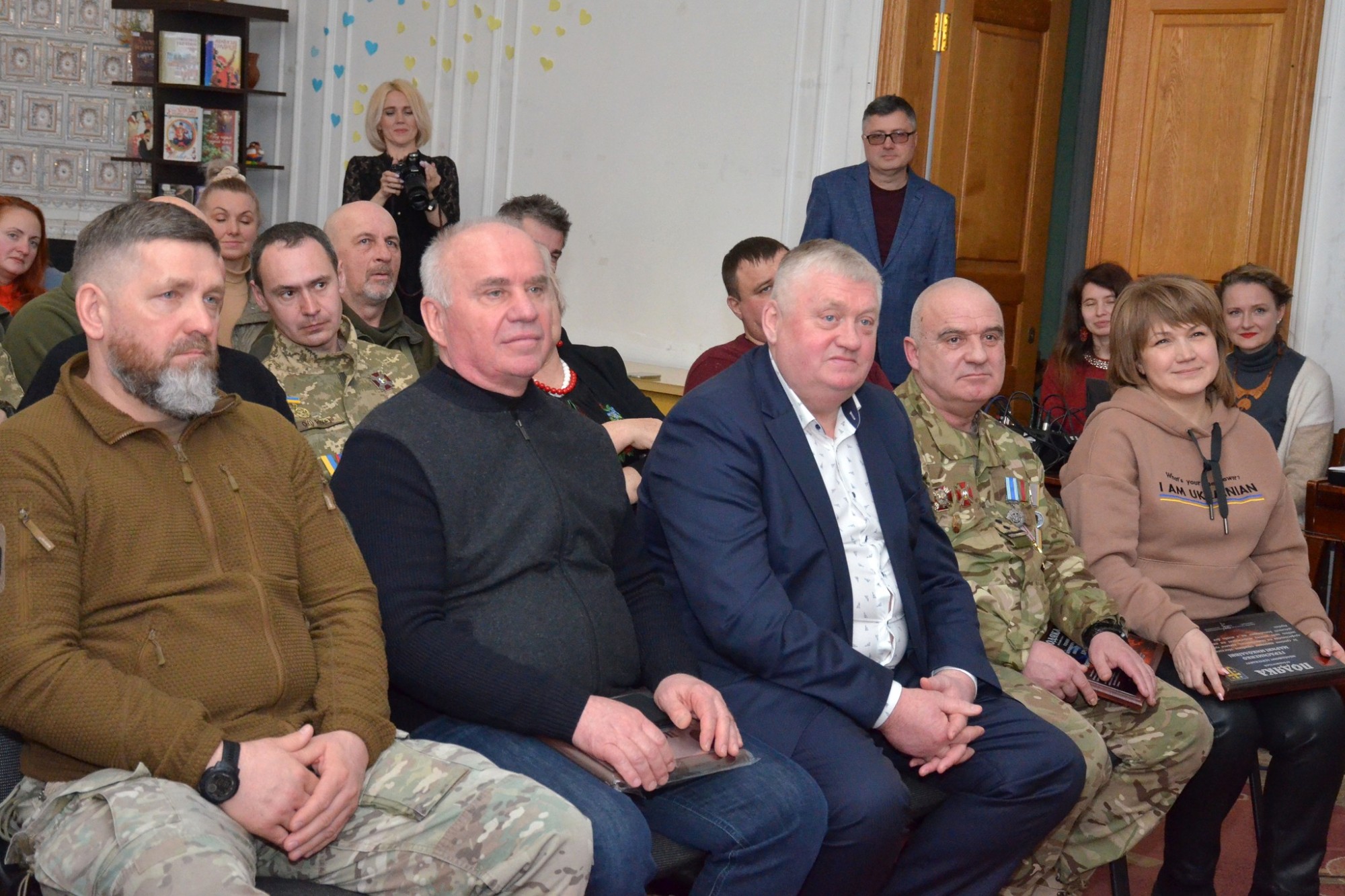 У Кропивницькому відкрили фотовиставку на честь 9-го окремого розвідувального батальйону