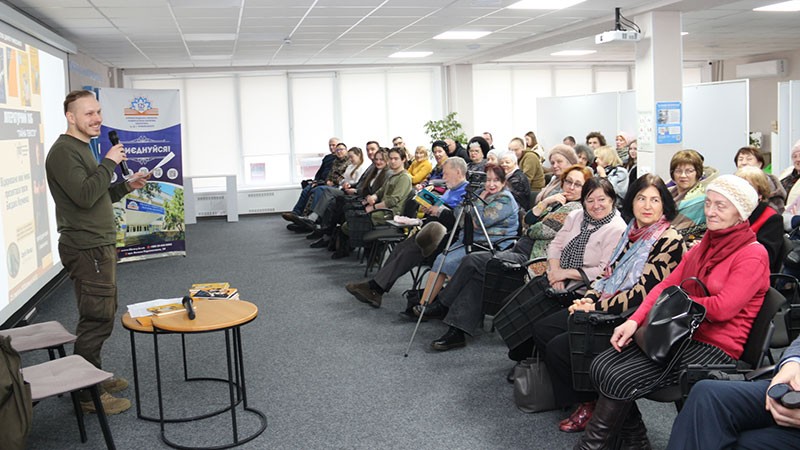У Кропивницькому презентували прозу військового лікаря У Кропивницькому презентували прозу військового лікаря