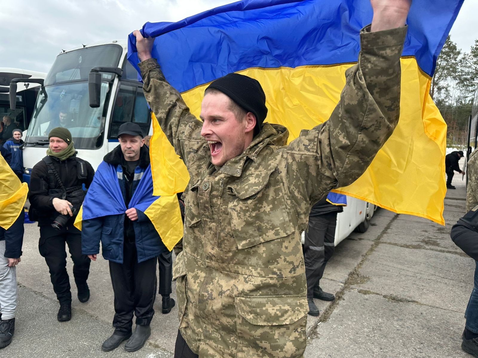 302 українці вдома: другий етап реалізації женевських домовленостей