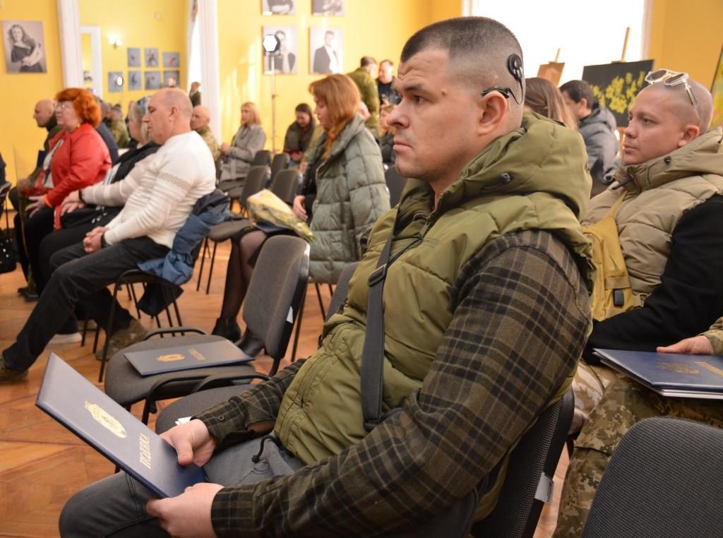 У Кропивницькому відзначили героїв-добровольців