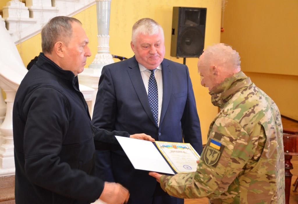 У Кропивницькому відзначили героїв-добровольців