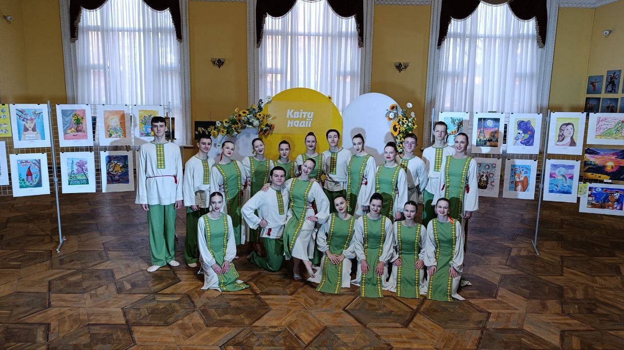 У Кропивницькому весну зустріли дитячим святом «Квіти надії» У Кропивницькому весну зустріли дитячим святом «Квіти надії»