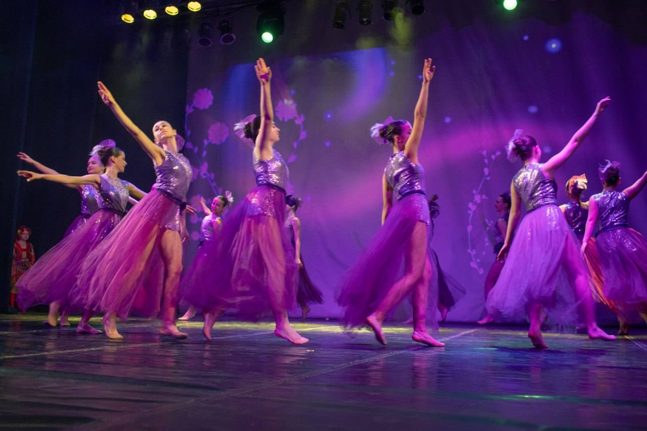 У Кропивницькому весну зустріли дитячим святом «Квіти надії» У Кропивницькому весну зустріли дитячим святом «Квіти надії»