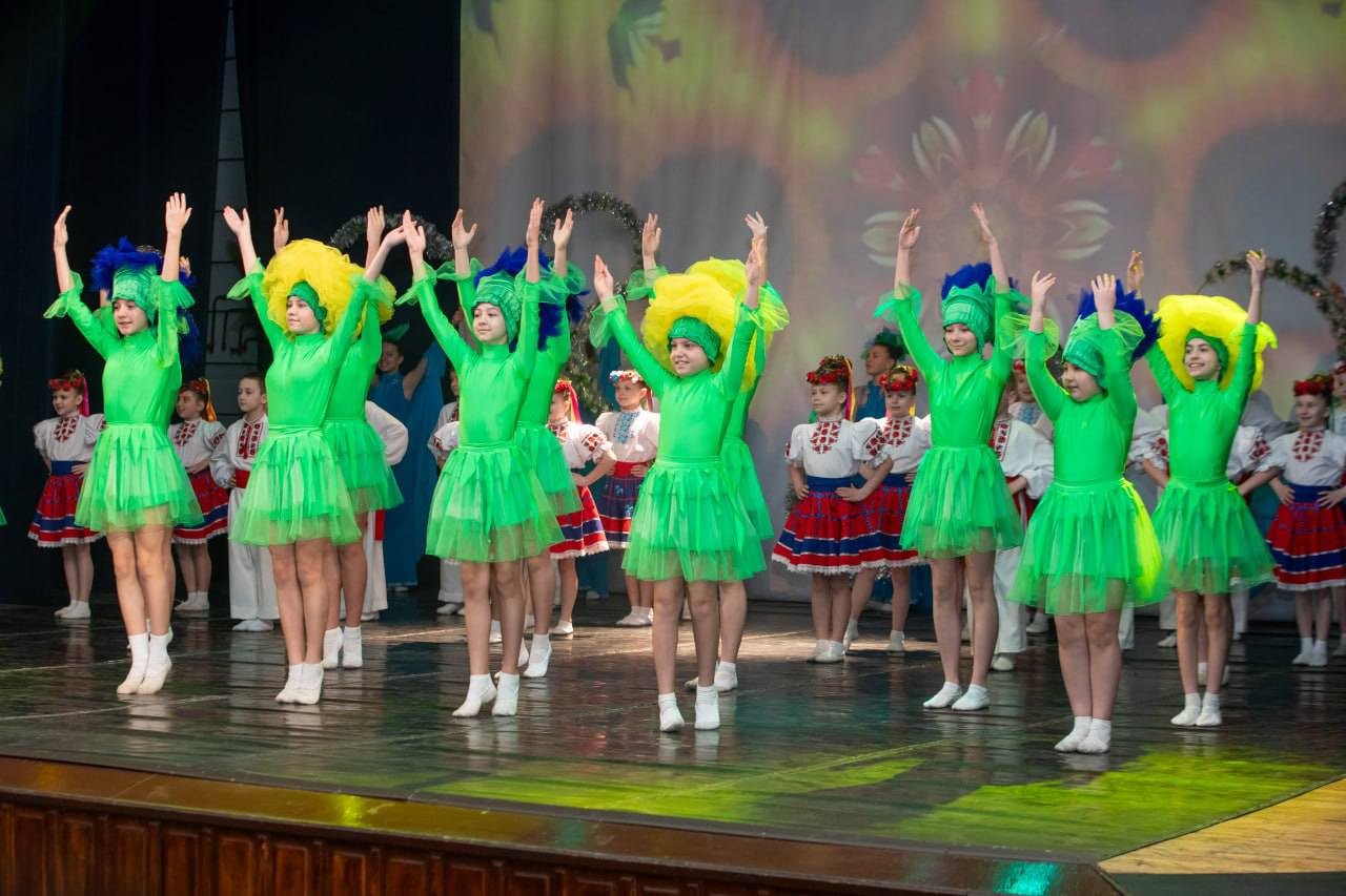 У Кропивницькому весну зустріли дитячим святом «Квіти надії» У Кропивницькому весну зустріли дитячим святом «Квіти надії»