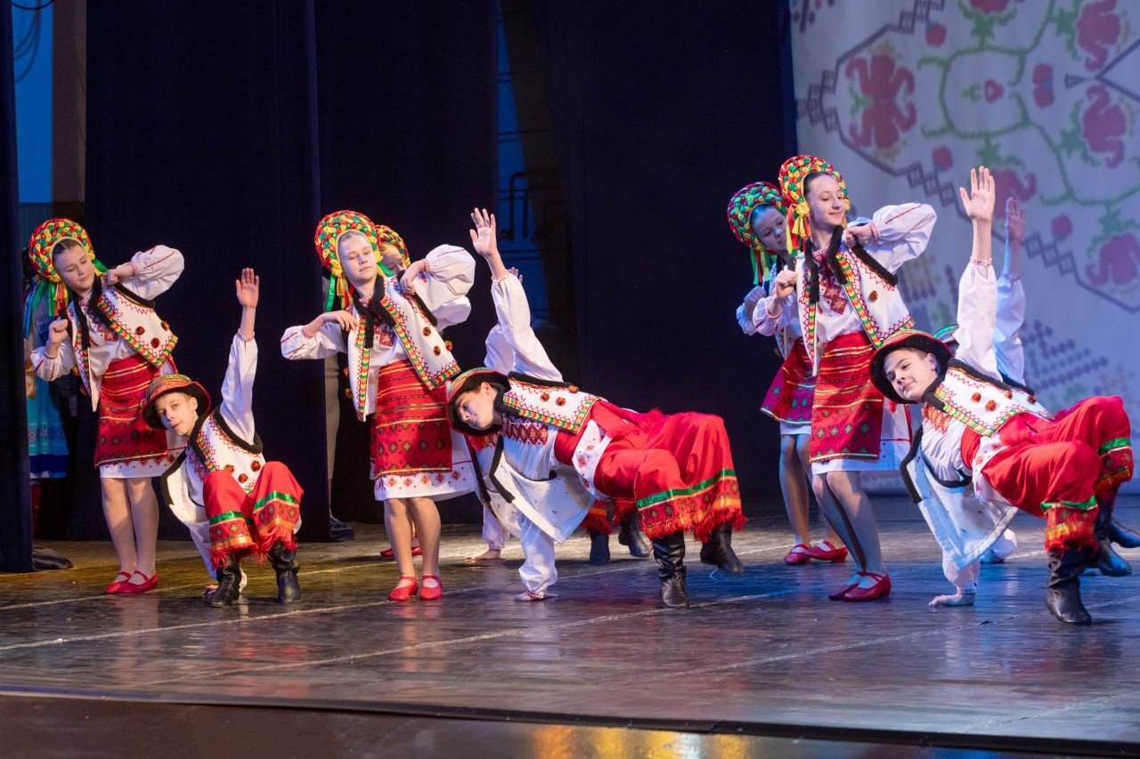 У Кропивницькому весну зустріли дитячим святом «Квіти надії» У Кропивницькому весну зустріли дитячим святом «Квіти надії»