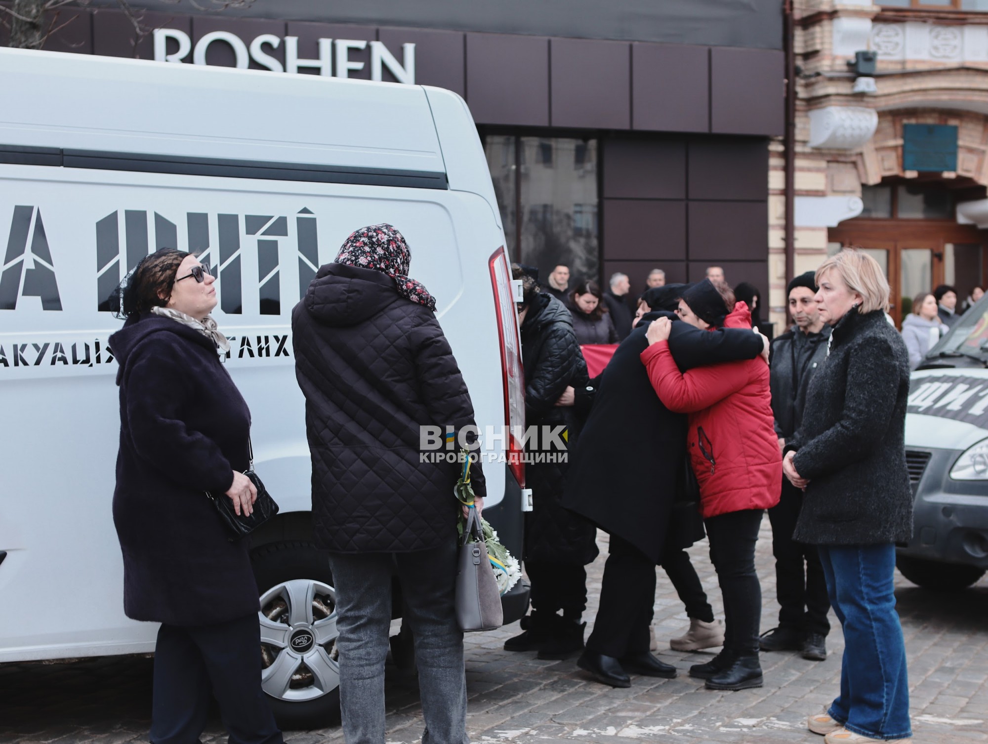 У Кропивницькому попрощалися з двома військовими, загиблими на війні з Росією
