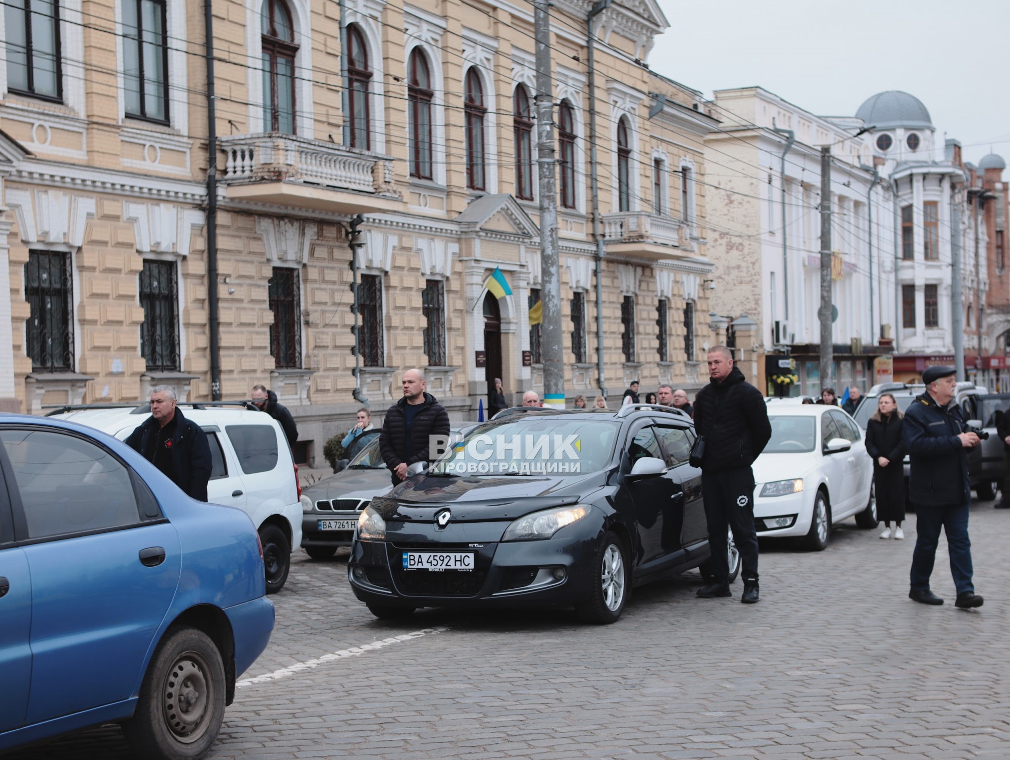 У Кропивницькому попрощалися з двома військовими, загиблими на війні з Росією