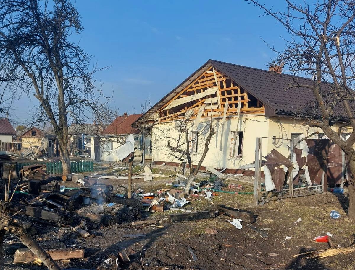 Нічна дронова атака на Кіровоградщину: є поранені та руйнування