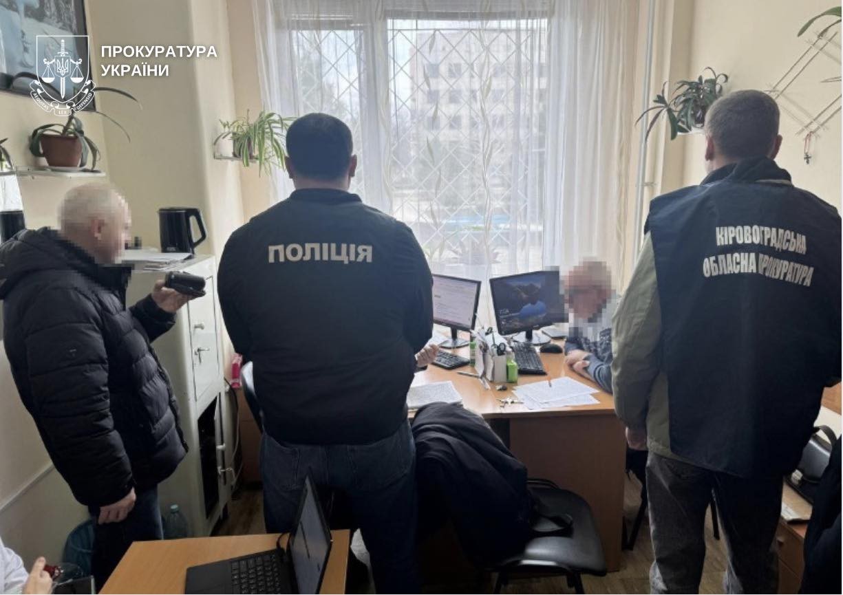 $2000 за рішення ВЛК: на Кіровоградщині затримали посадовця, який «допомагав» уникнути служби на передовій