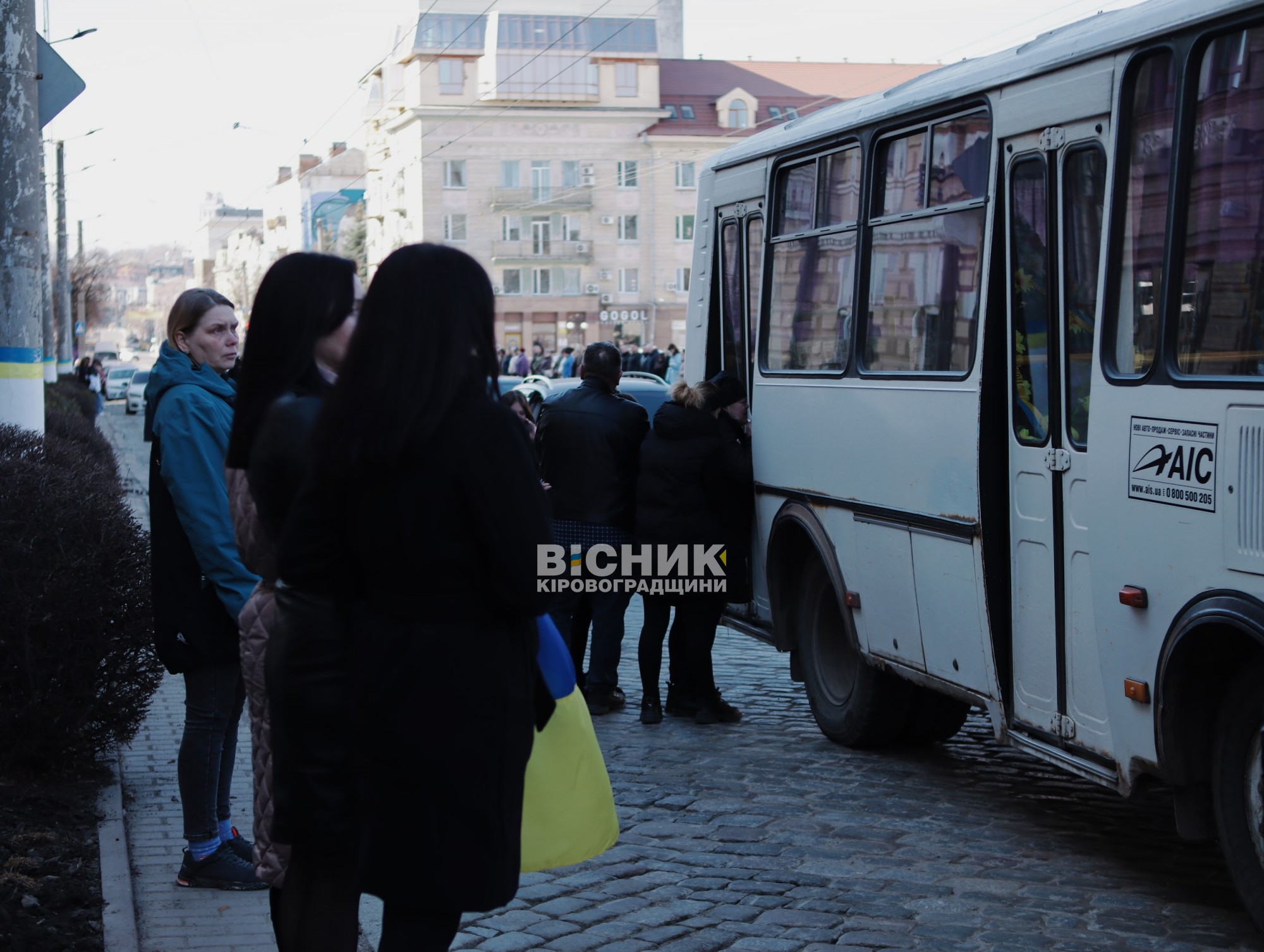 У Кропивницькому попрощалися з двома військовими, які загинули на війні з РФ