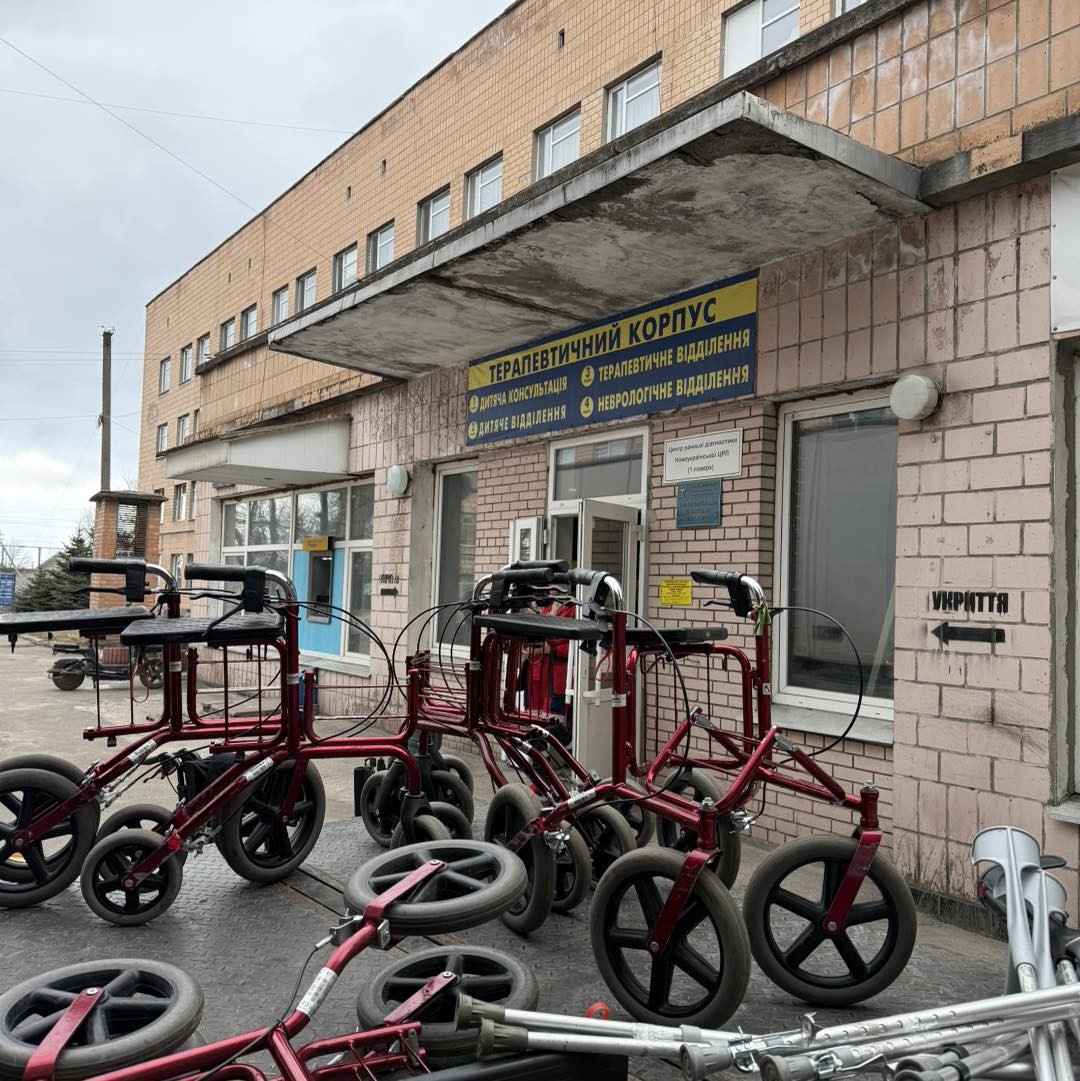 Лікарня Новоукраїнки отримала 30 ліжок від благодійників зі Швеції Лікарня Новоукраїнки отримала 30 ліжок від благодійників зі Швеції