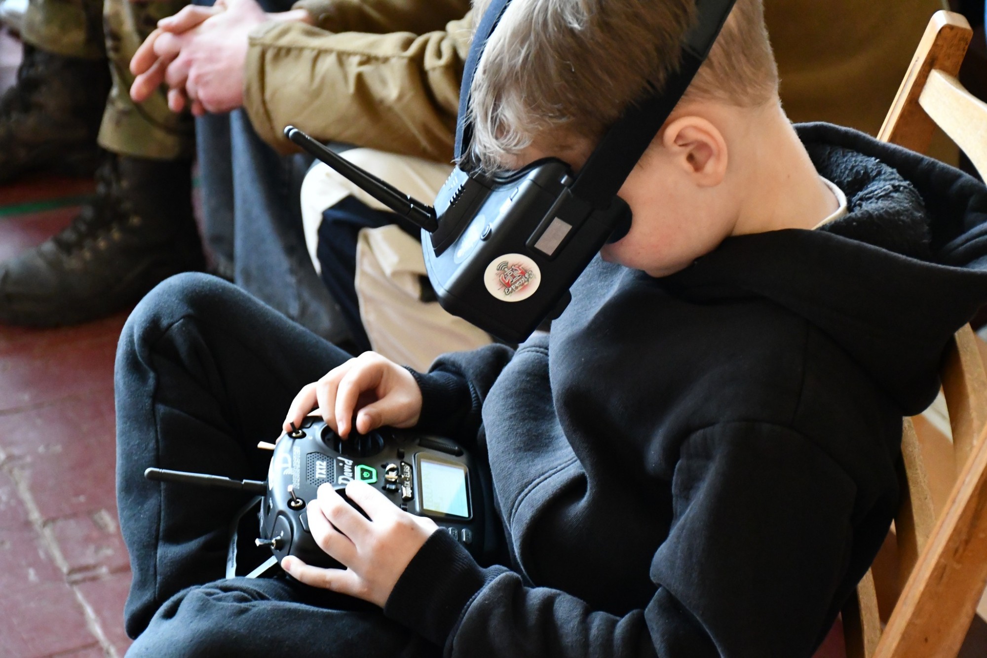 У Приютівській громаді пройшли змагання з дронрейсингу У Приютівській громаді пройшли змагання з дронрейсингу