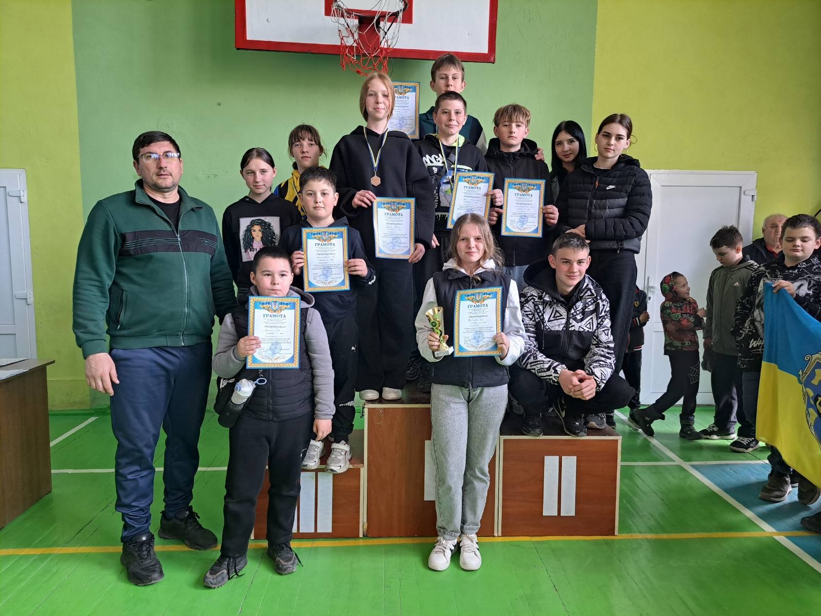 Обласні юнацькі спортивні ігри серед громад: у шашки грали юнаки й дівчата Обласні юнацькі спортивні ігри серед громад: у шашки грали юнаки й дівчата