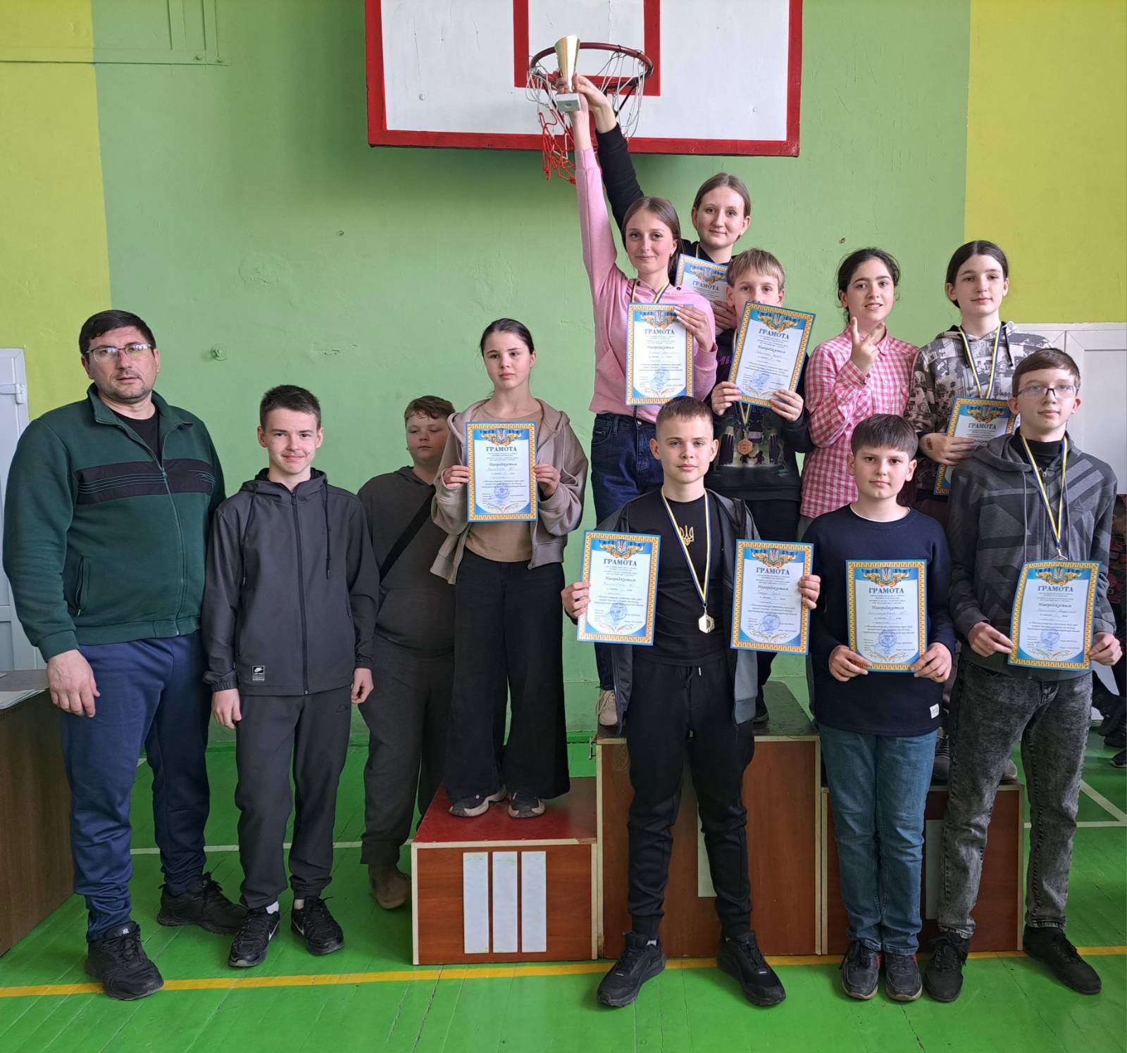 Обласні юнацькі спортивні ігри серед громад: у шашки грали юнаки й дівчата Обласні юнацькі спортивні ігри серед громад: у шашки грали юнаки й дівчата