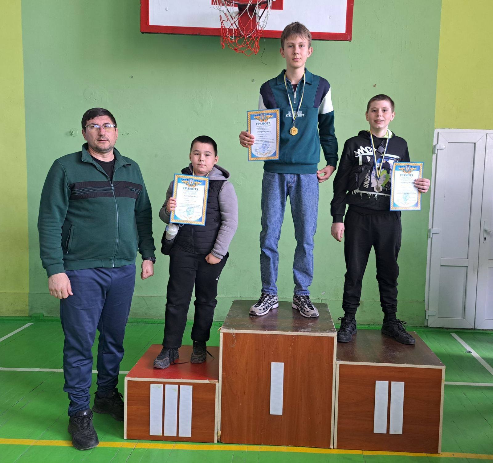 Обласні юнацькі спортивні ігри серед громад: у шашки грали юнаки й дівчата Обласні юнацькі спортивні ігри серед громад: у шашки грали юнаки й дівчата