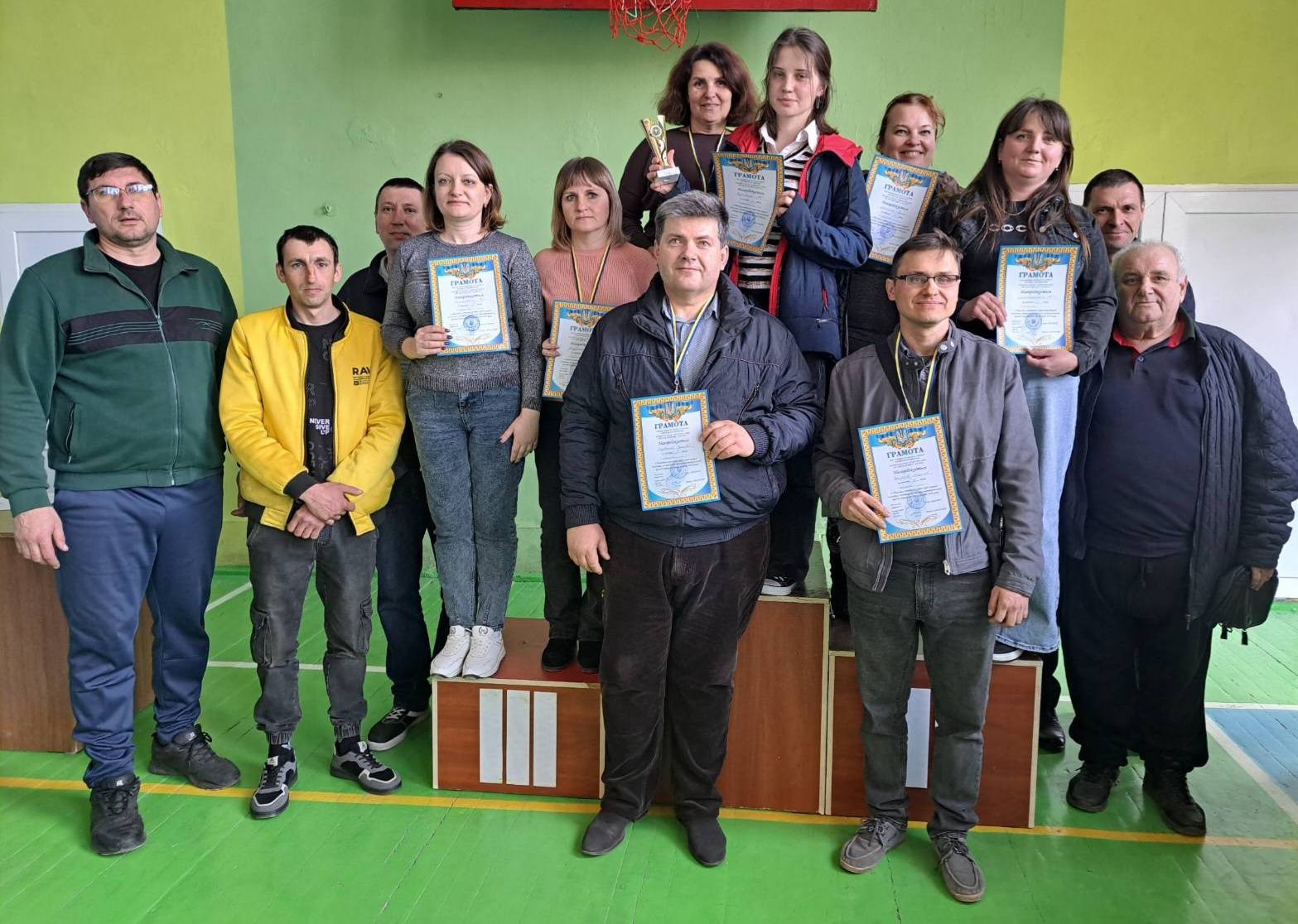 Обласні спортивні ігри серед громад: у шашки грали чоловіки і жінки Обласні спортивні ігри серед громад: у шашки грали чоловіки і жінки