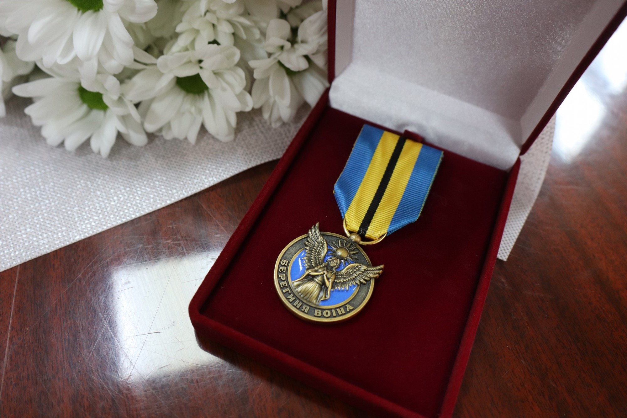 В Онуфріївській громаді нагородили дружину бійця 22-ї окремої механізованої бригади