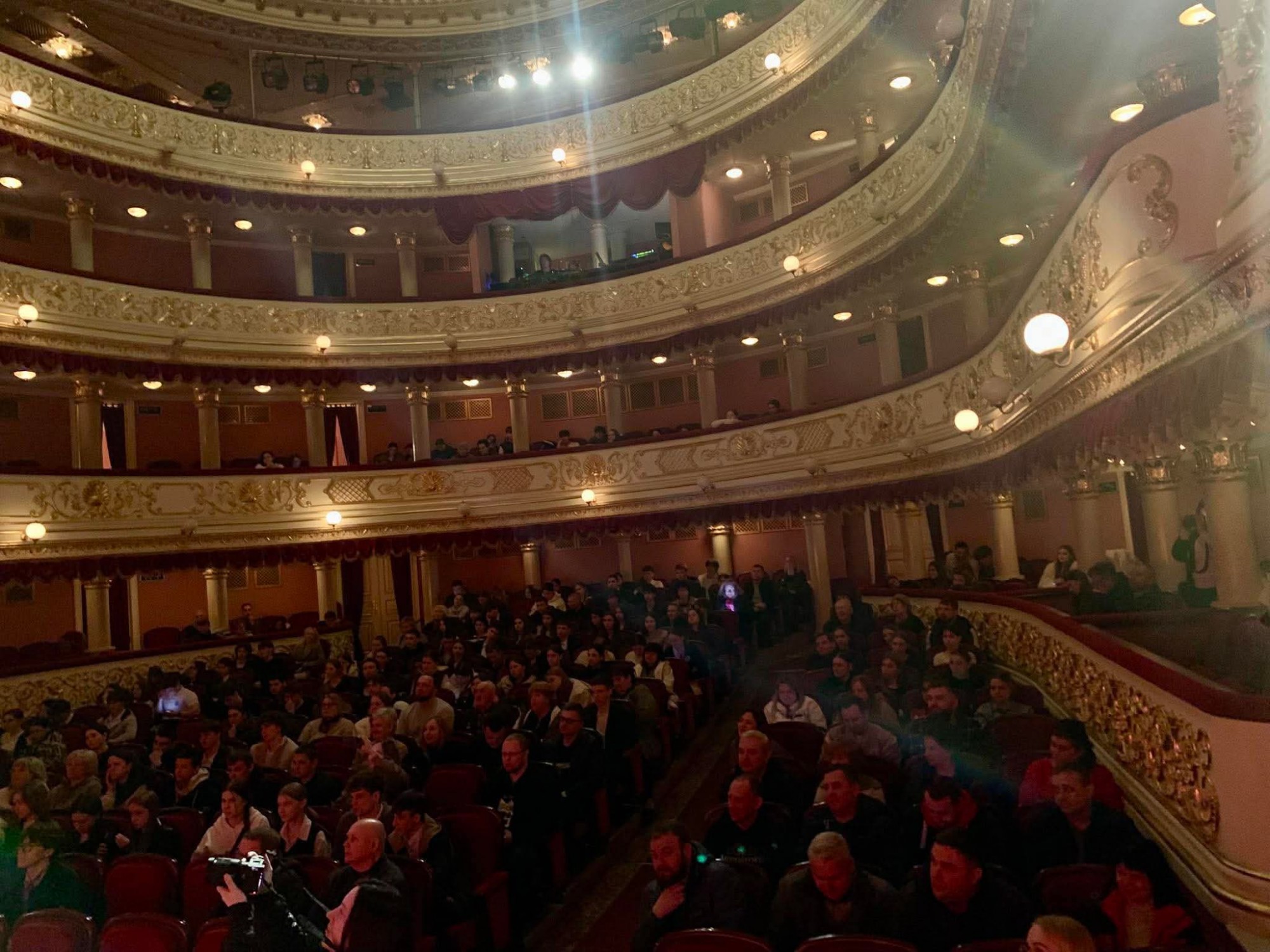 «Ще ніколи не збирав такі повні зали»: Володимир В'ятрович представив у Кропивницькому свою книгу про останнього головнокомандувача УПА Василя Кука 