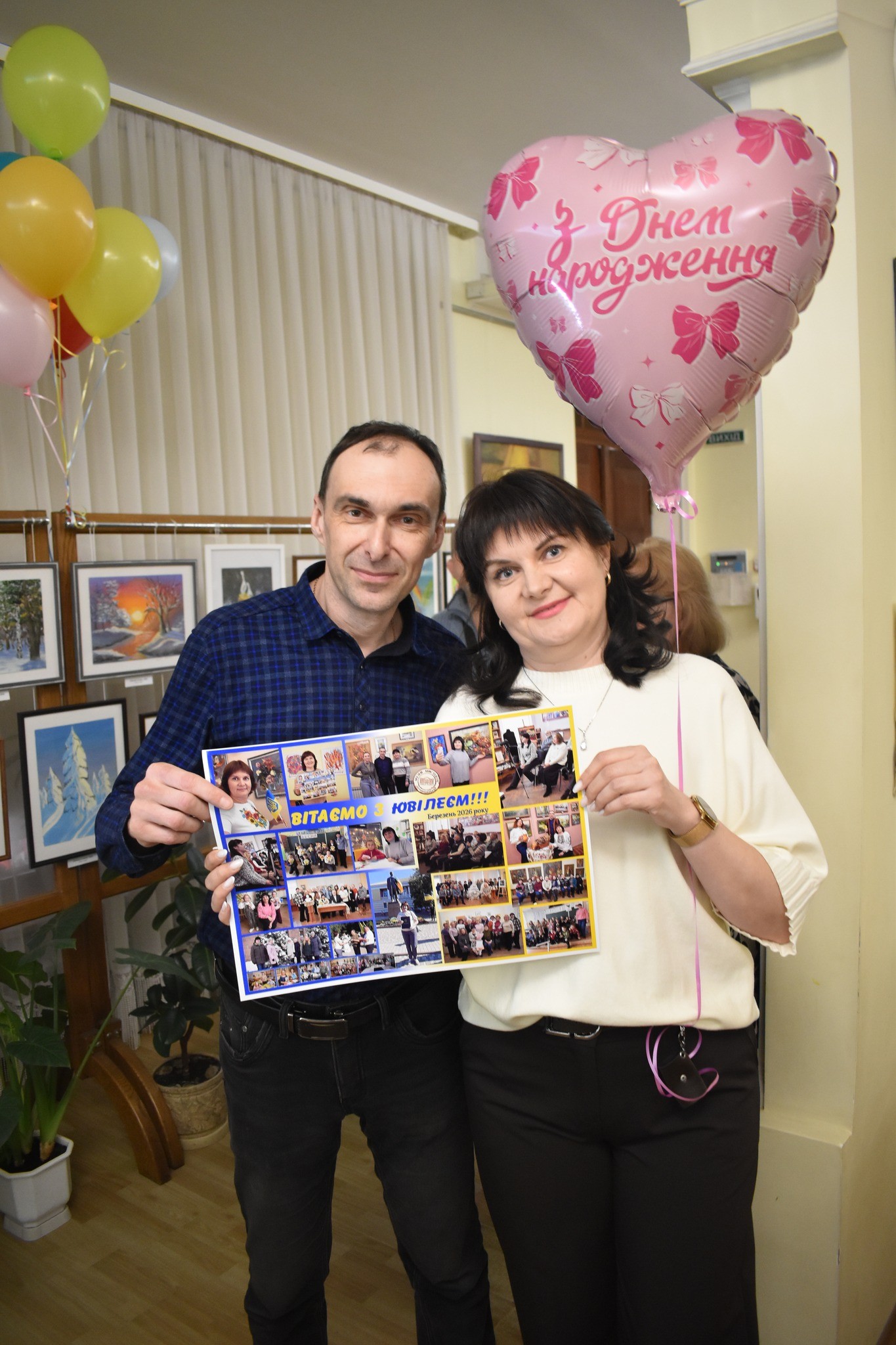 «Магія кольору» як ліки для душі: у Кропивницькому відкрилася виставка Тетяни Костенко