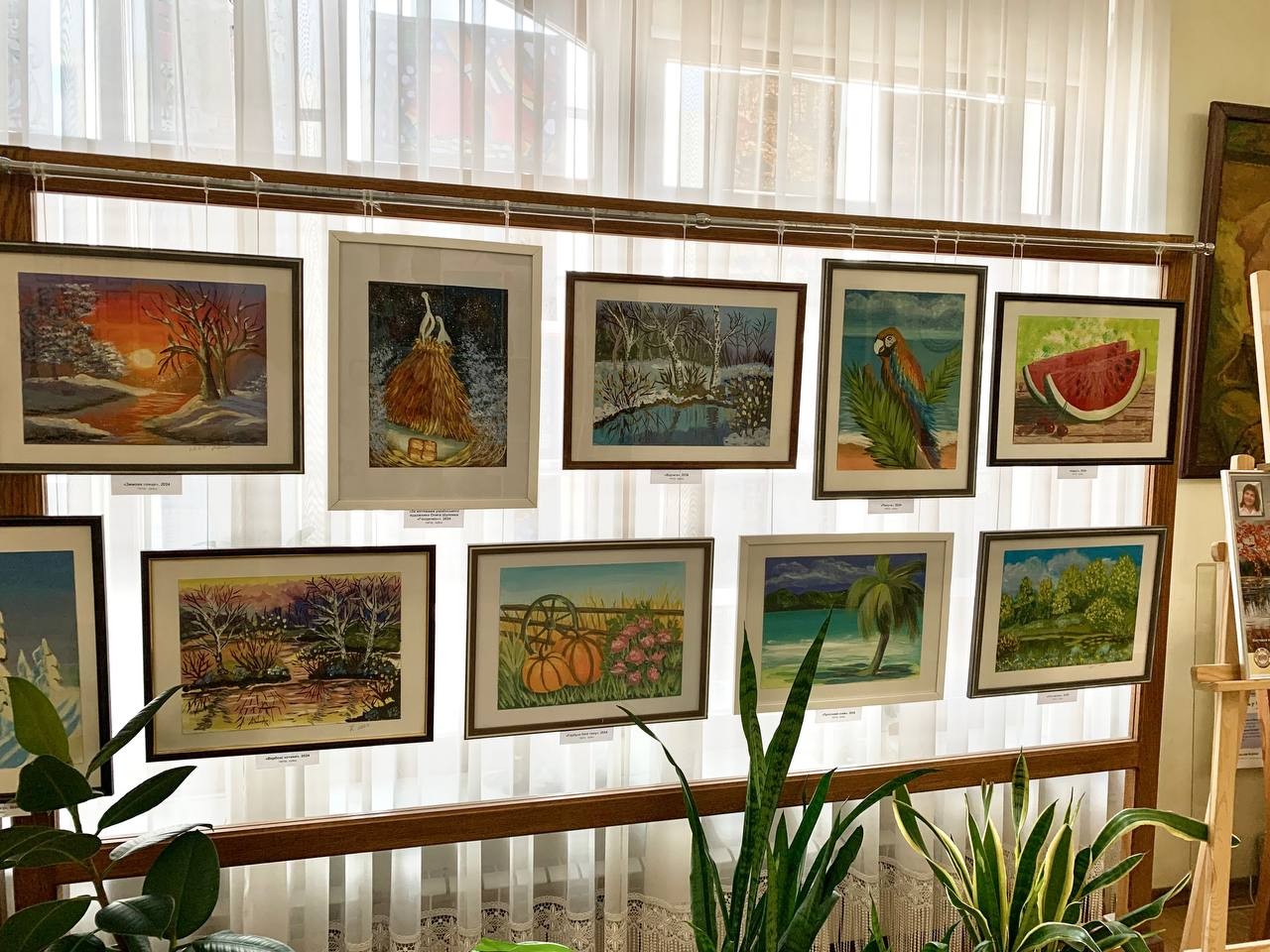 «Магія кольору» як ліки для душі: у Кропивницькому відкрилася виставка Тетяни Костенко