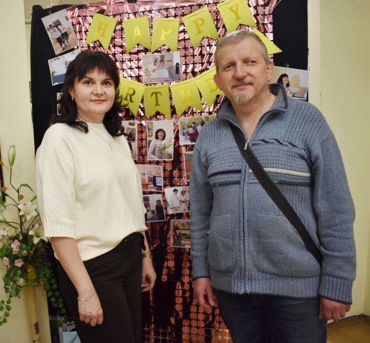 «Магія кольору» як ліки для душі: у Кропивницькому відкрилася виставка Тетяни Костенко