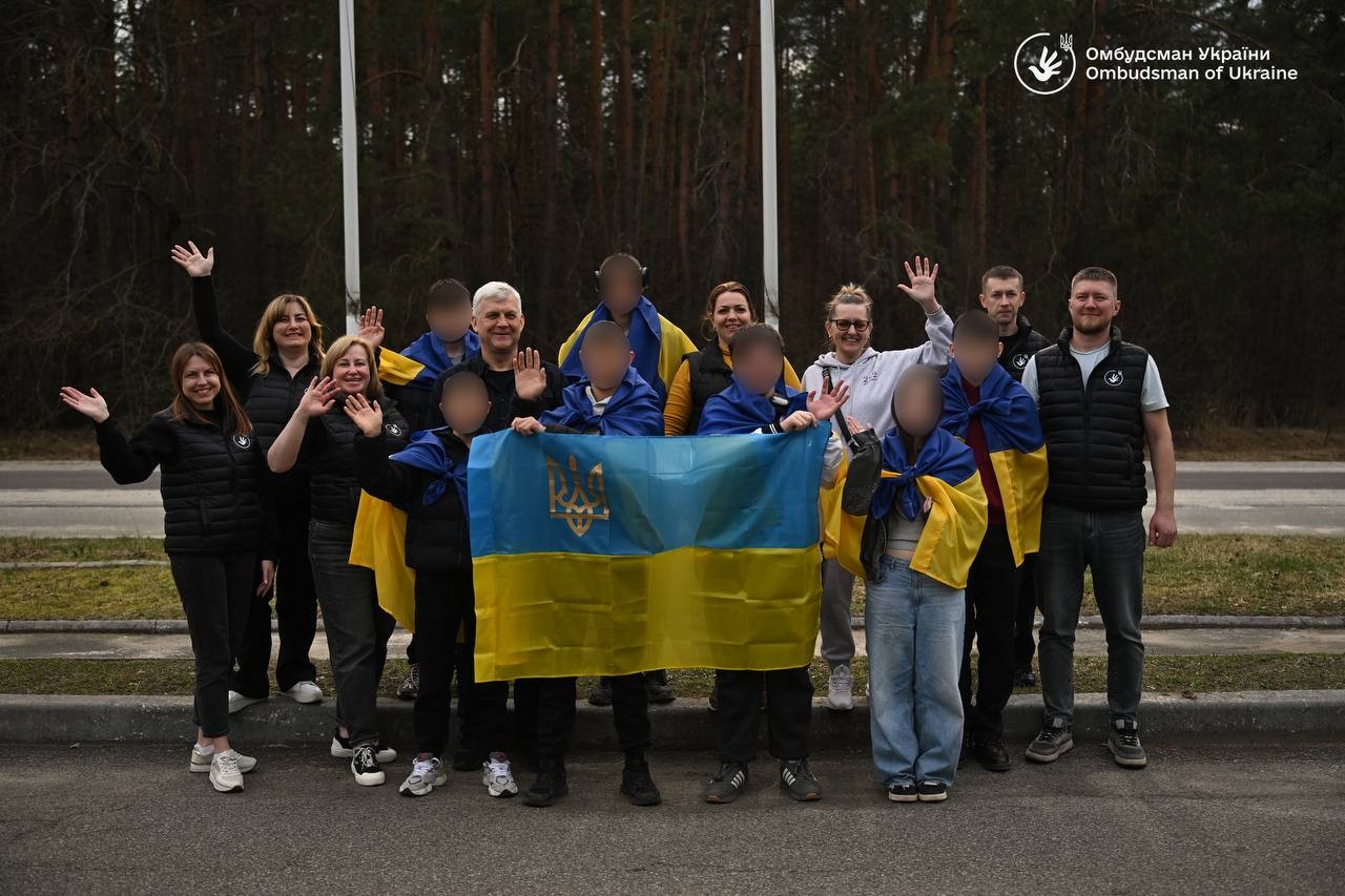 Гуманітарна місія Bring Kids Back UA: 7 українських дітей повернулися з окупованих територій