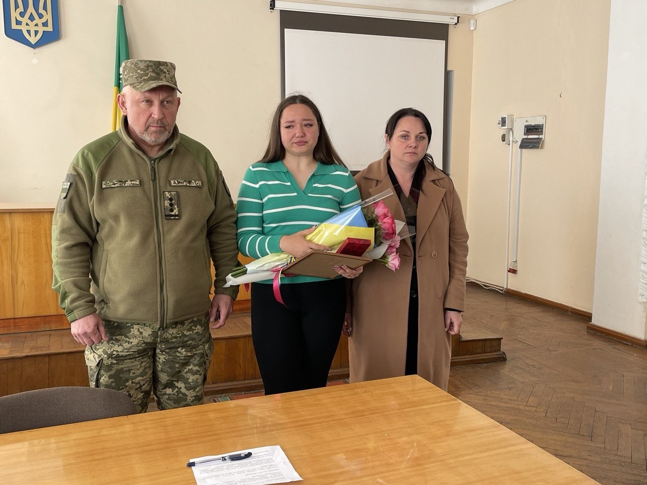 В Олександрівці родині загиблого прикордонника вручили орден «За мужність» III ступеня