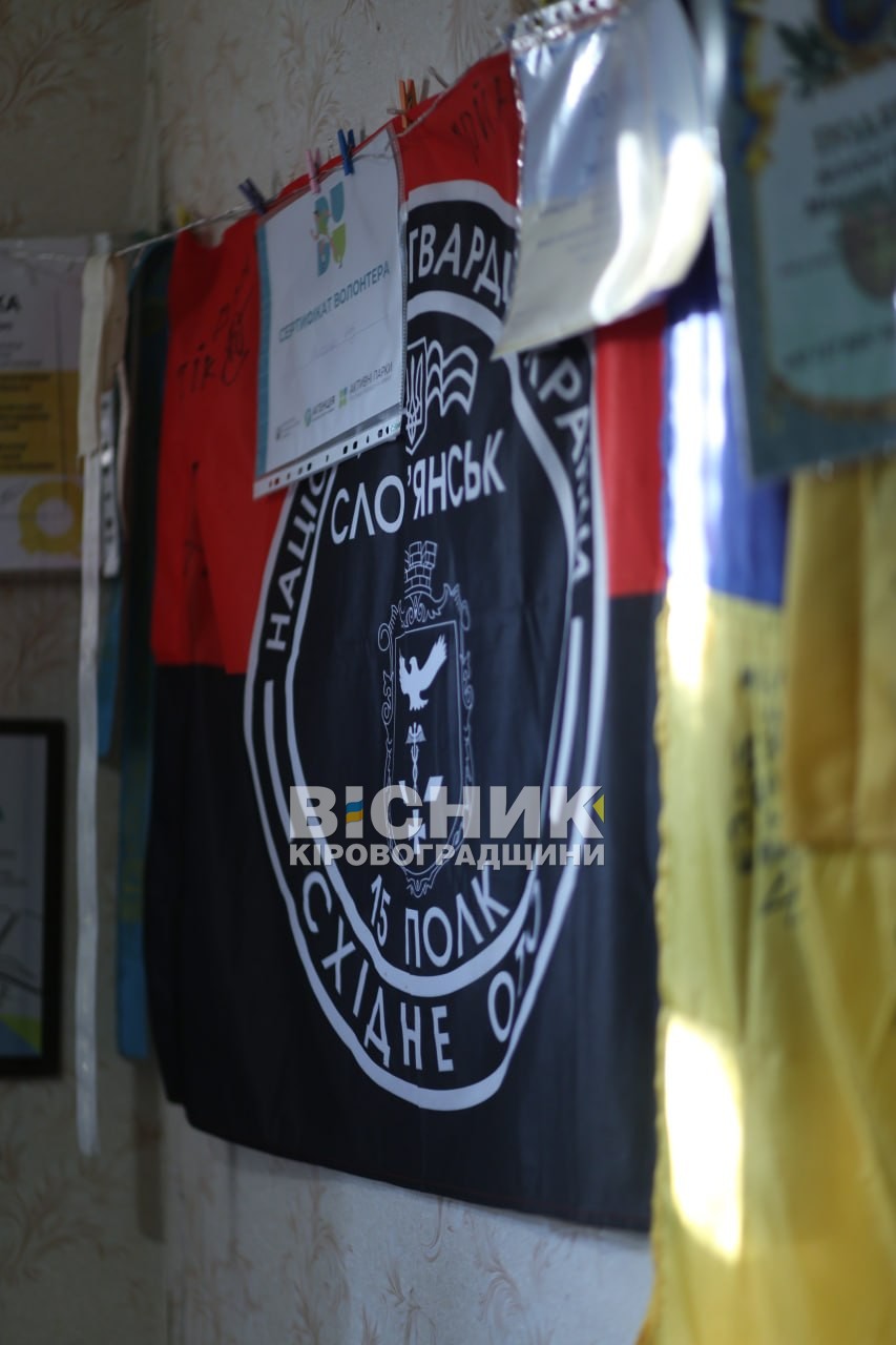 Замість іграшок — окопні свічки: історія 11-річного волонтера Максима