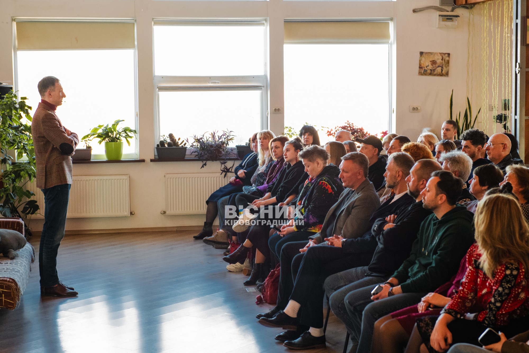 «Центр — не провінція»: зустріч з Віталієм Портніковим у Кропивницькому